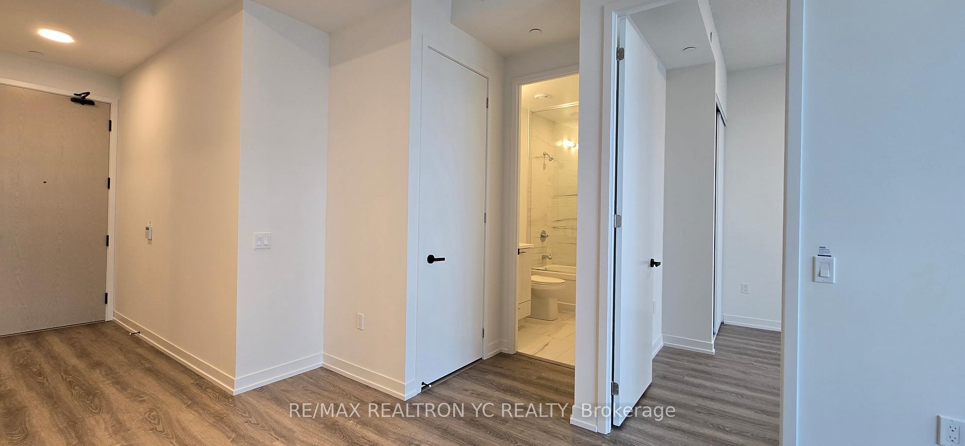 Photo 7 of Unit 4301, 195 Commerce Street, Vaughan, Vaughan Corporate Centre — HOMEH