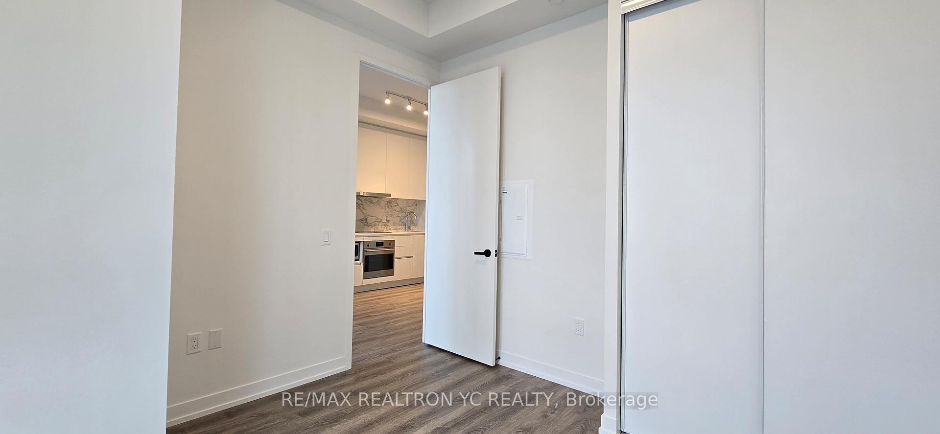 Photo 10 of Unit 4301, 195 Commerce Street, Vaughan, Vaughan Corporate Centre — HOMEH