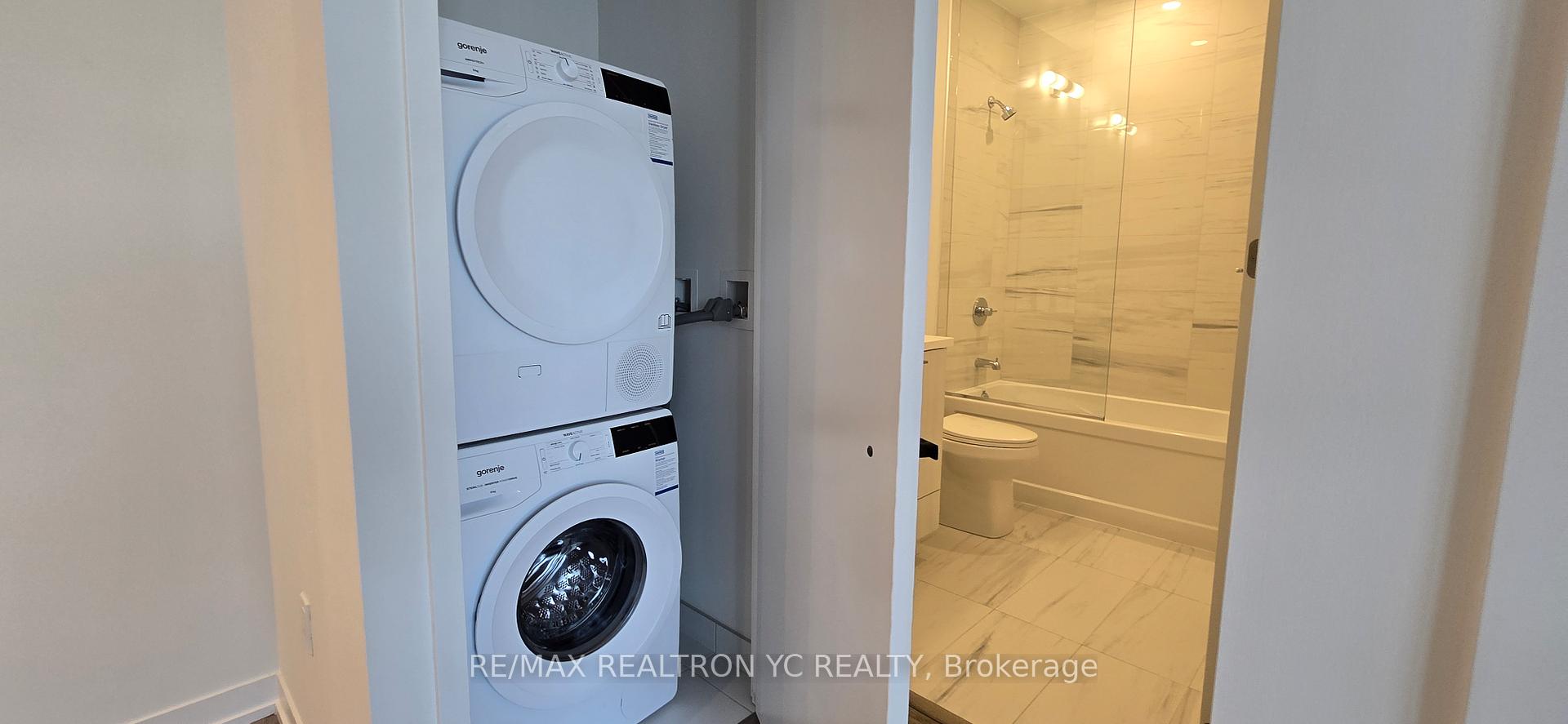 Photo 12 of Unit 4301, 195 Commerce Street, Vaughan, Vaughan Corporate Centre — HOMEH