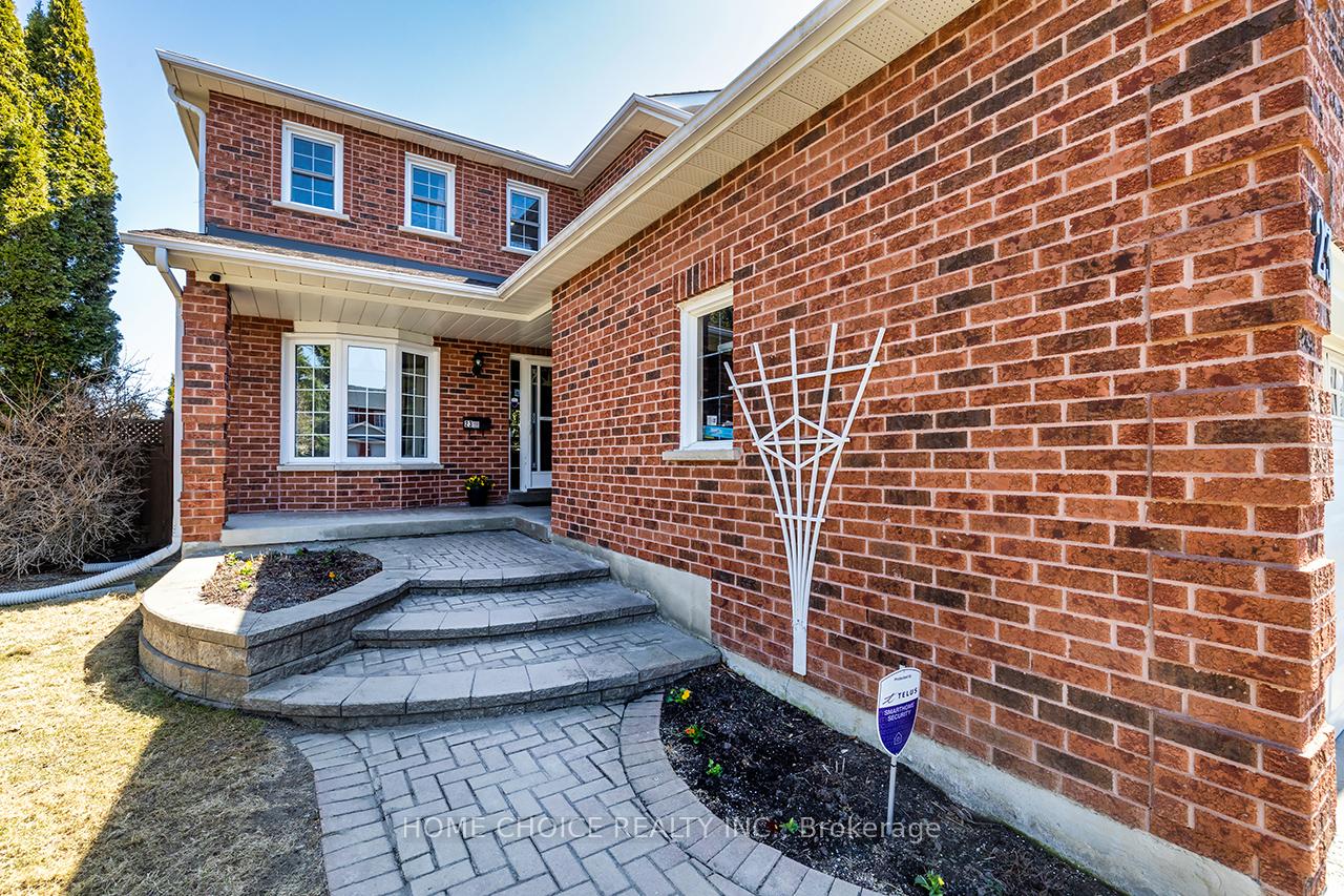 Photo 4 of 23 Fewster Street, Clarington, Courtice — HOMEH