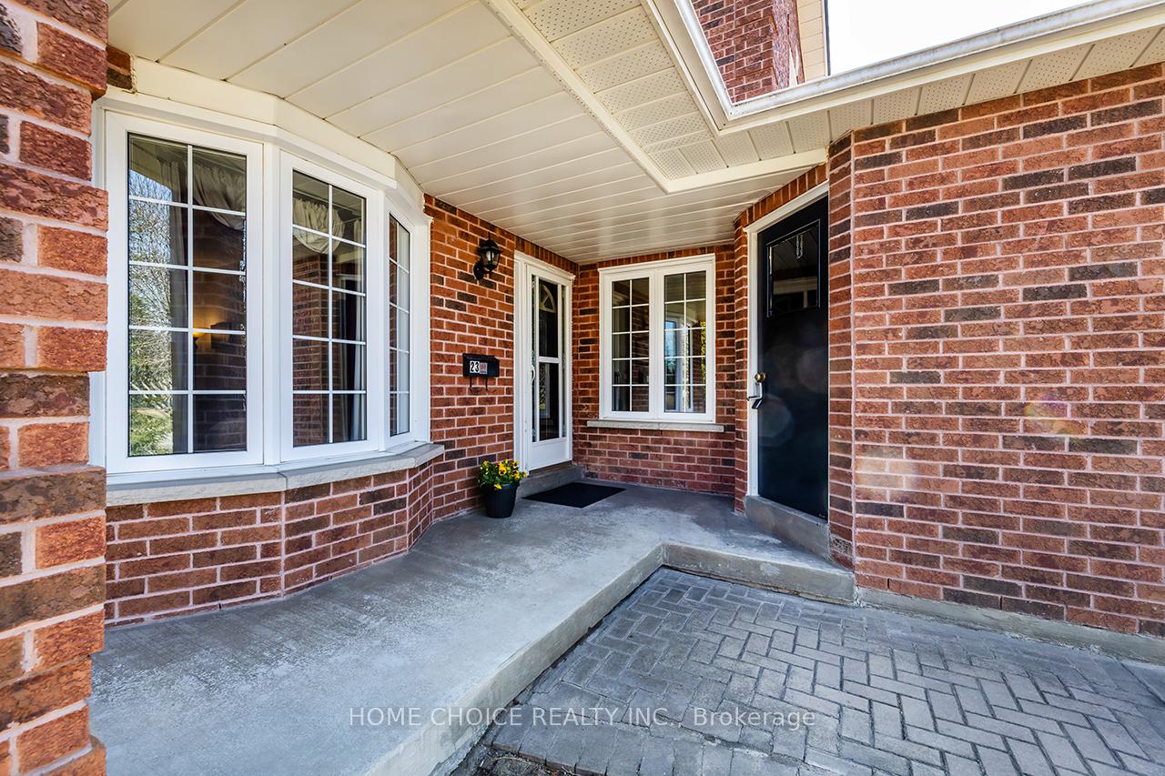 Photo 5 of 23 Fewster Street, Clarington, Courtice — HOMEH