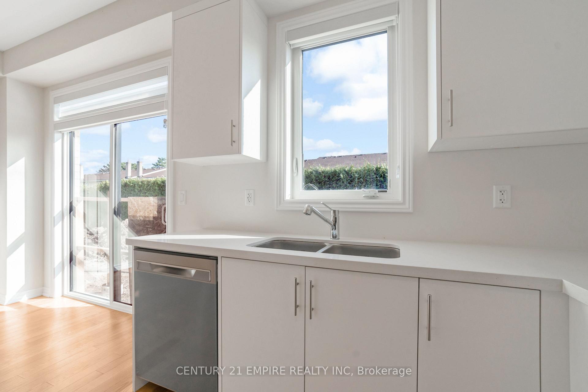 Photo 10 of 1408 Oakmont Common, Burlington, Tyandaga — HOMEH