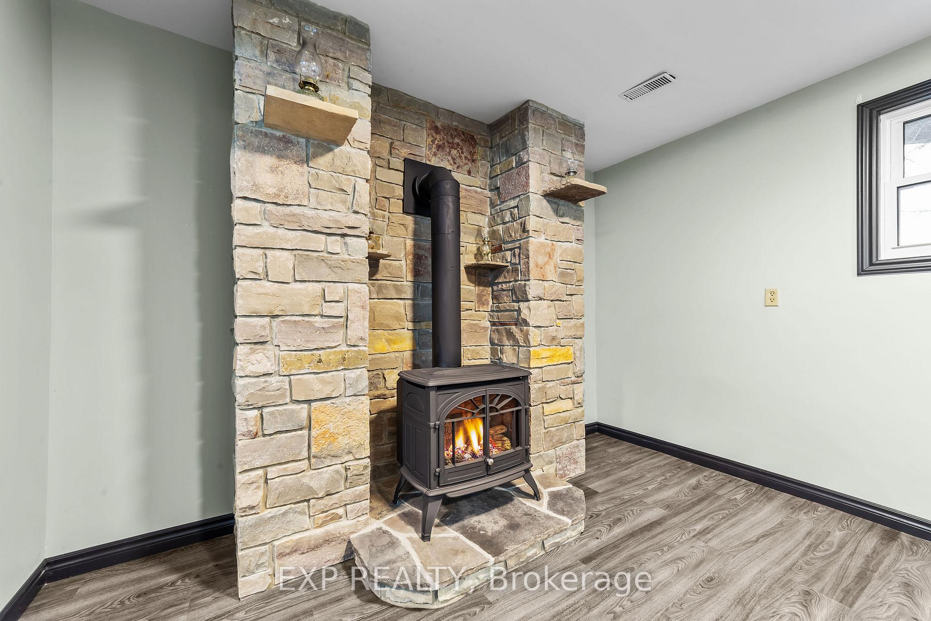 Photo 44 of 9122 Parkhouse Drive, Strathroy-Caradoc, Mount Brydges — HOMEH