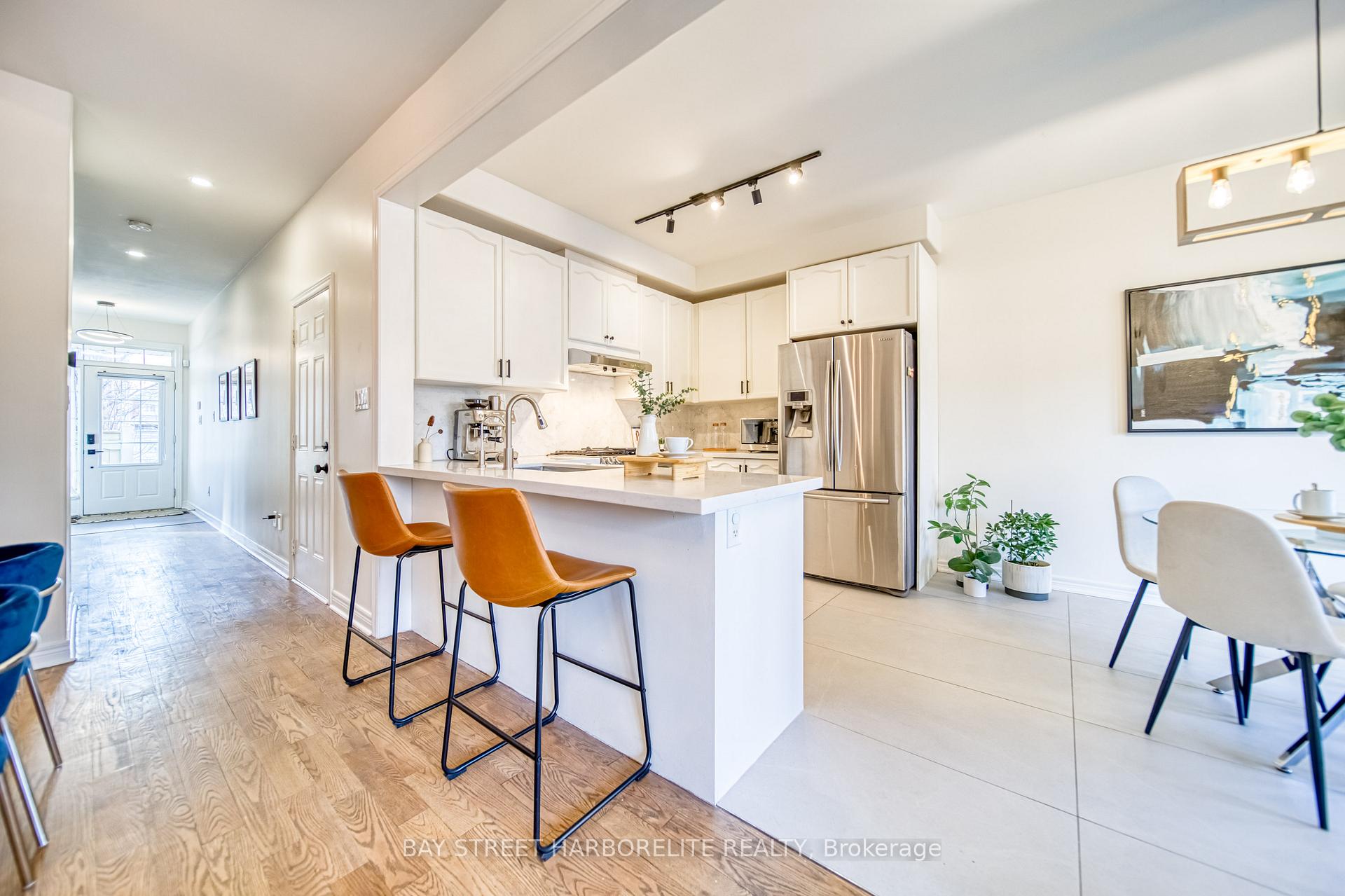 Photo 8 of 71 Mary Ellen Baker Crescent, Vaughan, Patterson — HOMEH
