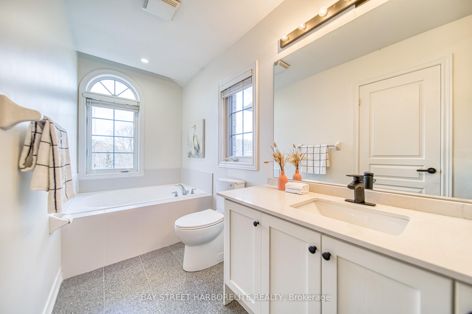 Photo 14 of 71 Mary Ellen Baker Crescent, Vaughan, Patterson — HOMEH