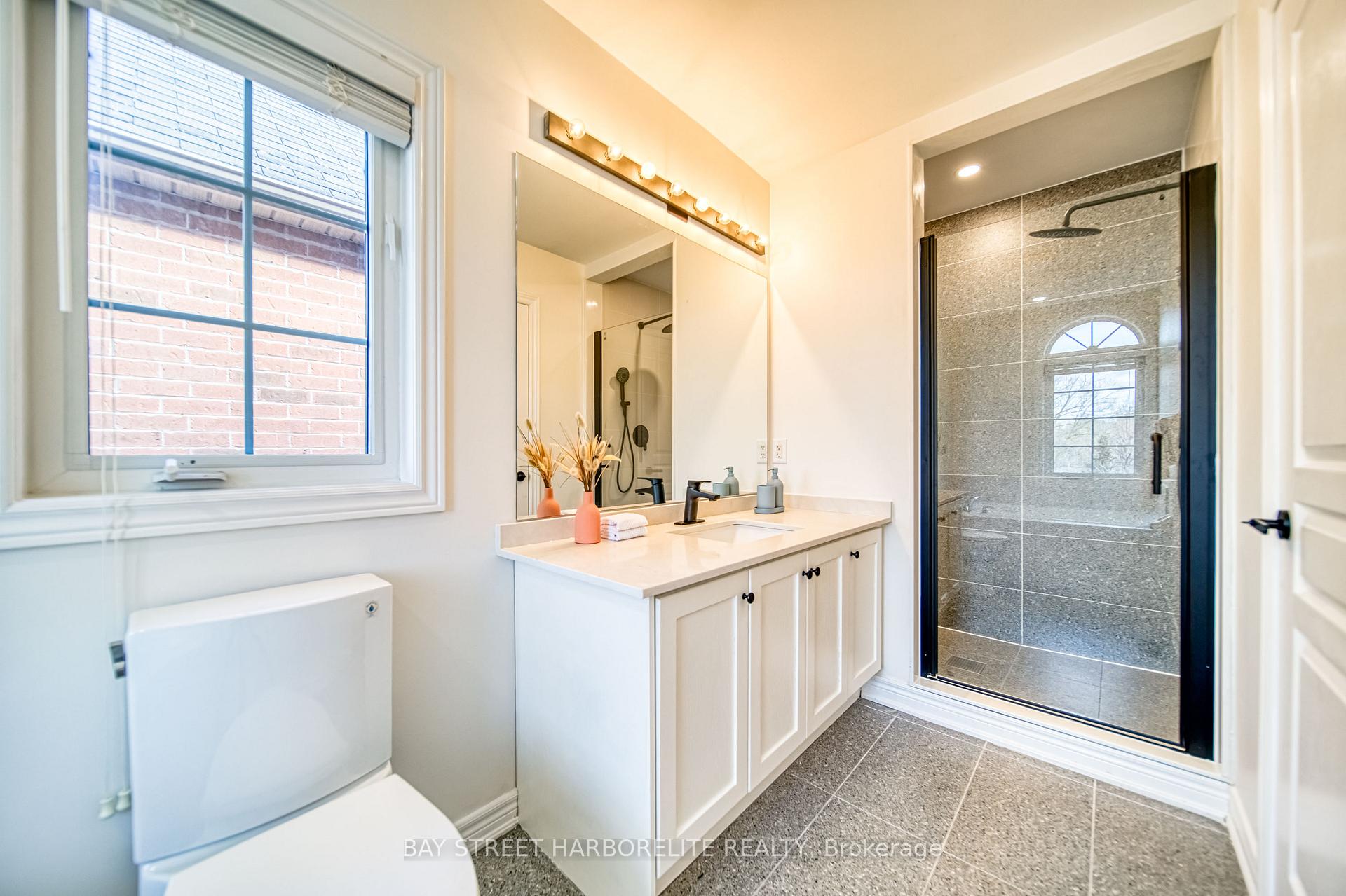 Photo 15 of 71 Mary Ellen Baker Crescent, Vaughan, Patterson — HOMEH
