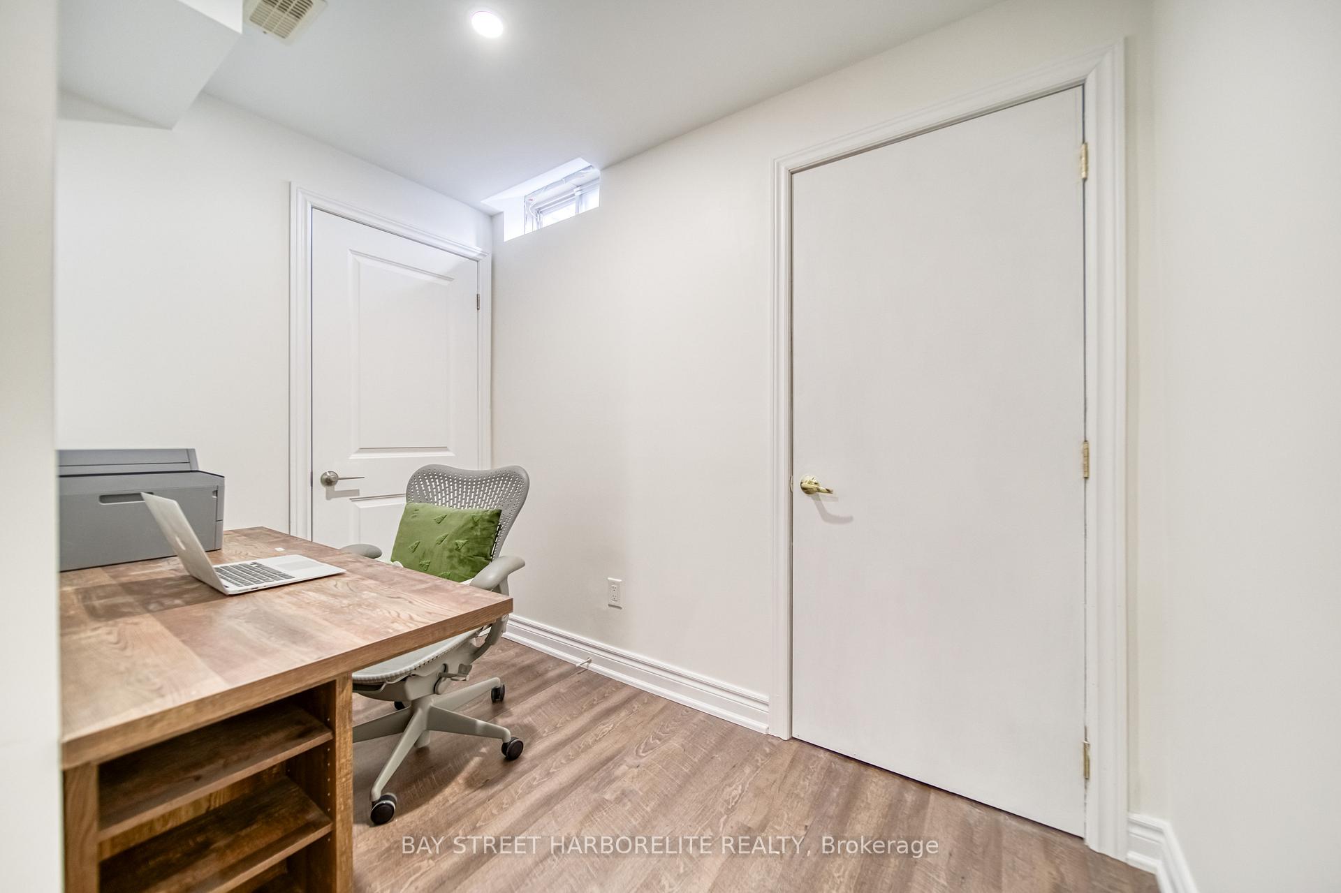Photo 21 of 71 Mary Ellen Baker Crescent, Vaughan, Patterson — HOMEH