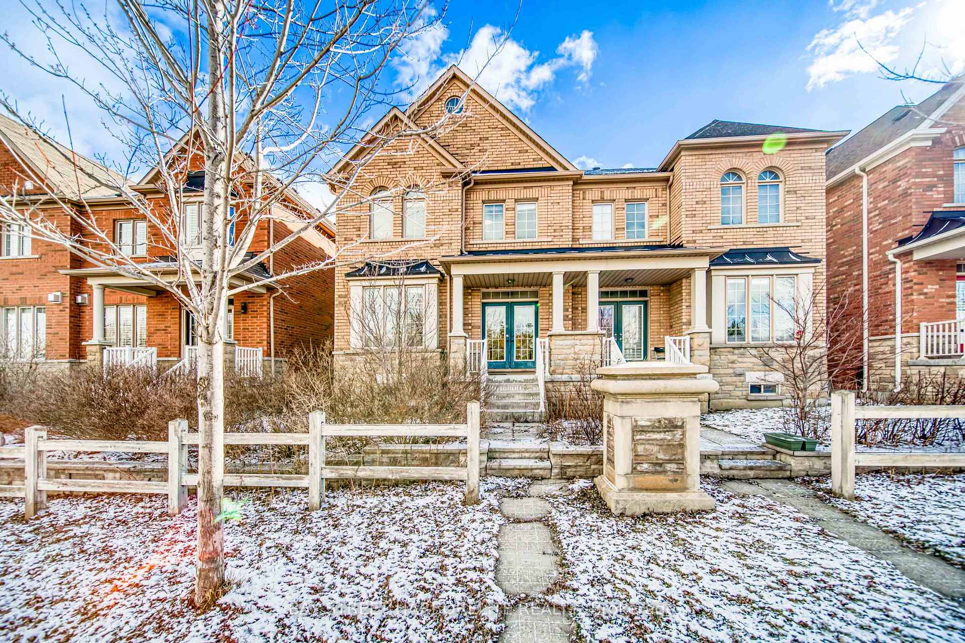 Photo 23 of 71 Mary Ellen Baker Crescent, Vaughan, Patterson — HOMEH