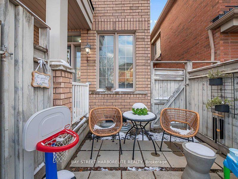 Photo 27 of 71 Mary Ellen Baker Crescent, Vaughan, Patterson — HOMEH