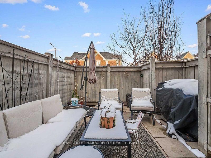 Photo 28 of 71 Mary Ellen Baker Crescent, Vaughan, Patterson — HOMEH