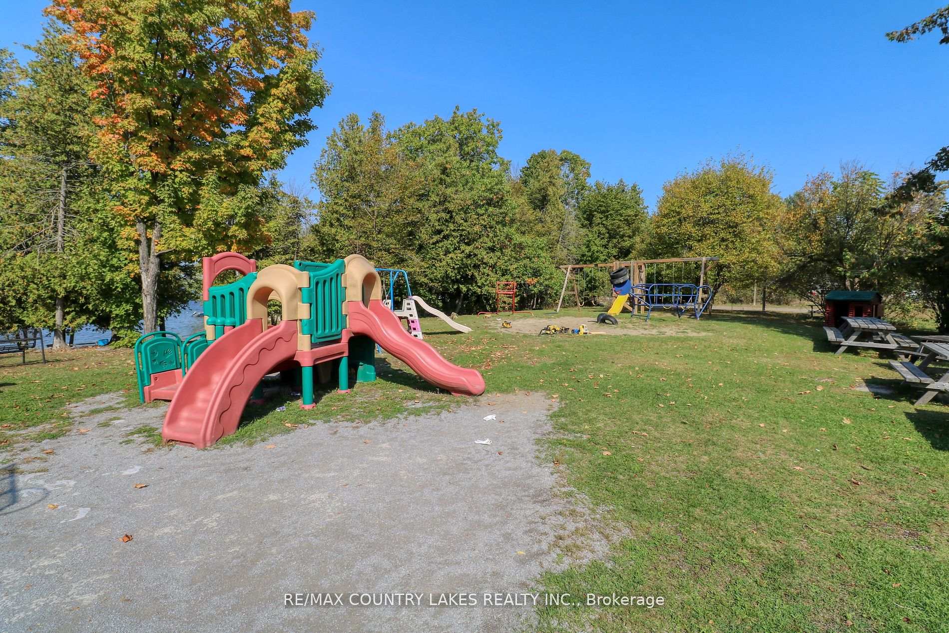 Photo 17 of 1157 Sylvan Glen Road, Ramara, Rural Ramara — HOMEH