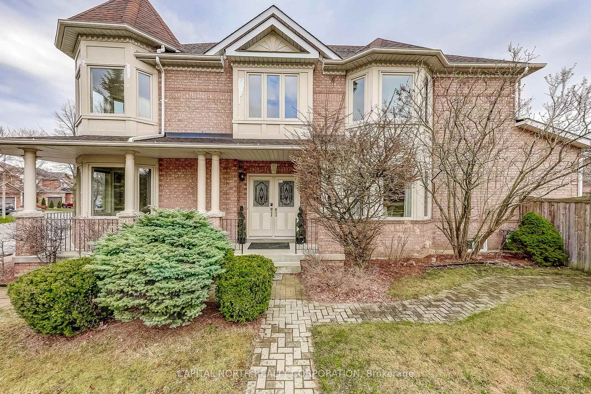 Photo 2 of 47 Castle Green Drive, Whitby, Rolling Acres — HOMEH