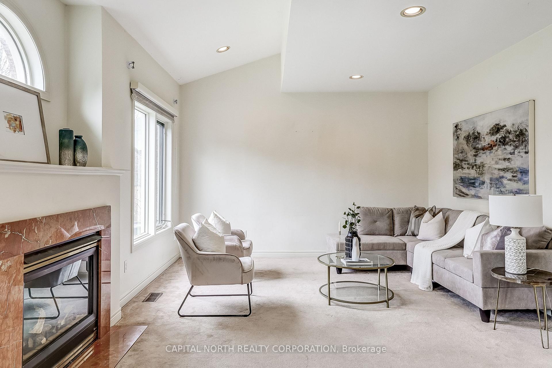 Photo 15 of 47 Castle Green Drive, Whitby, Rolling Acres — HOMEH