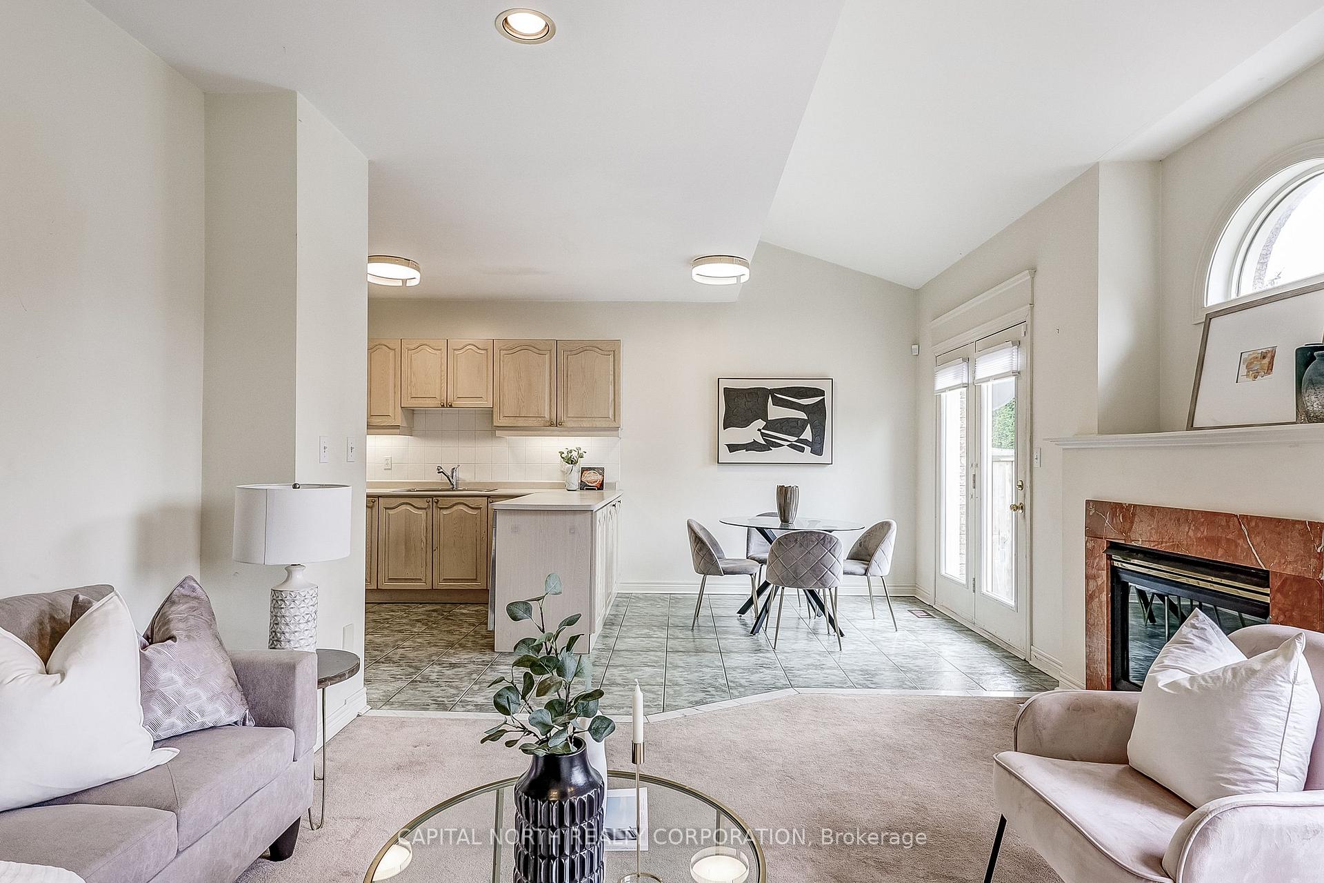 Photo 16 of 47 Castle Green Drive, Whitby, Rolling Acres — HOMEH
