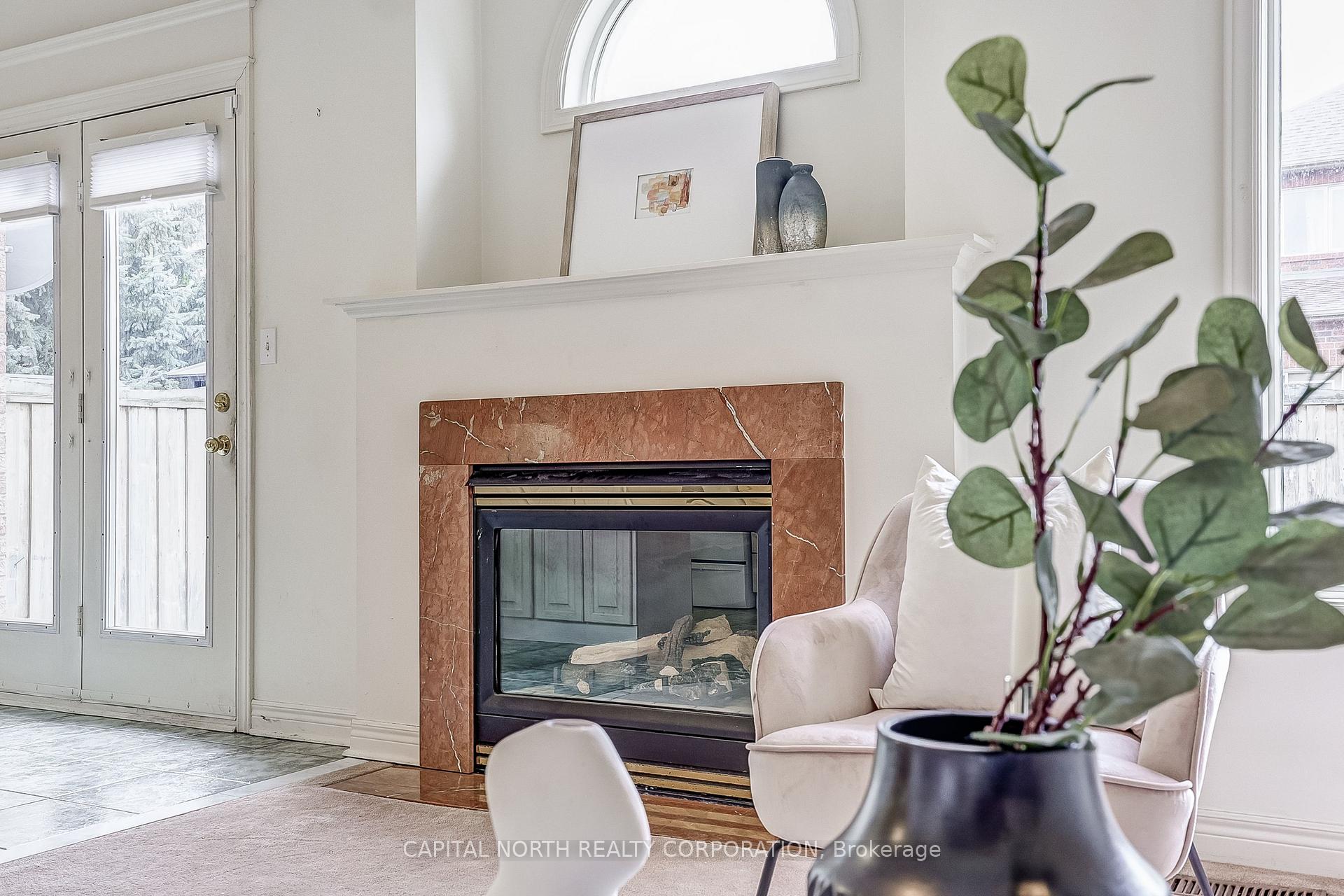 Photo 17 of 47 Castle Green Drive, Whitby, Rolling Acres — HOMEH