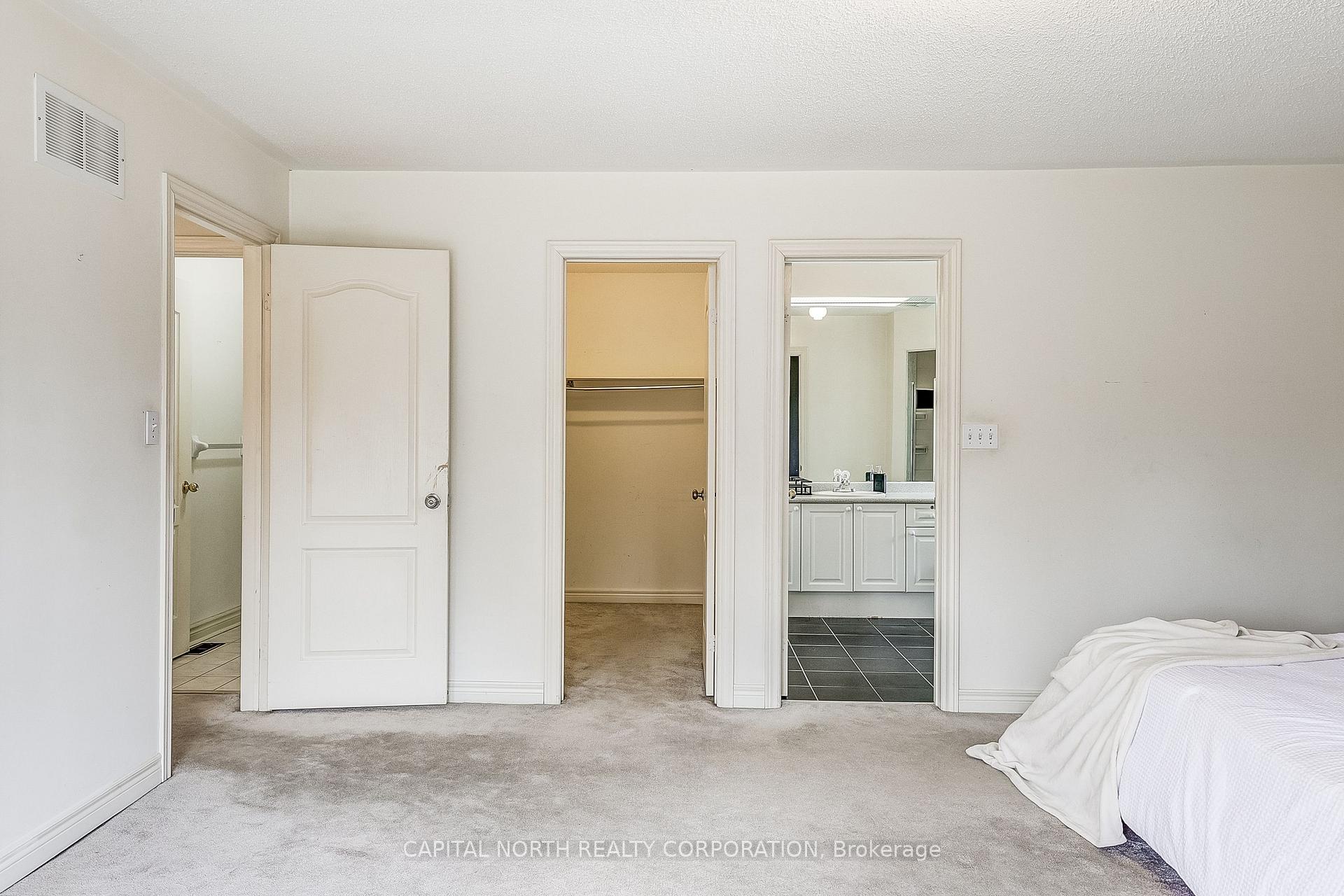 Photo 25 of 47 Castle Green Drive, Whitby, Rolling Acres — HOMEH