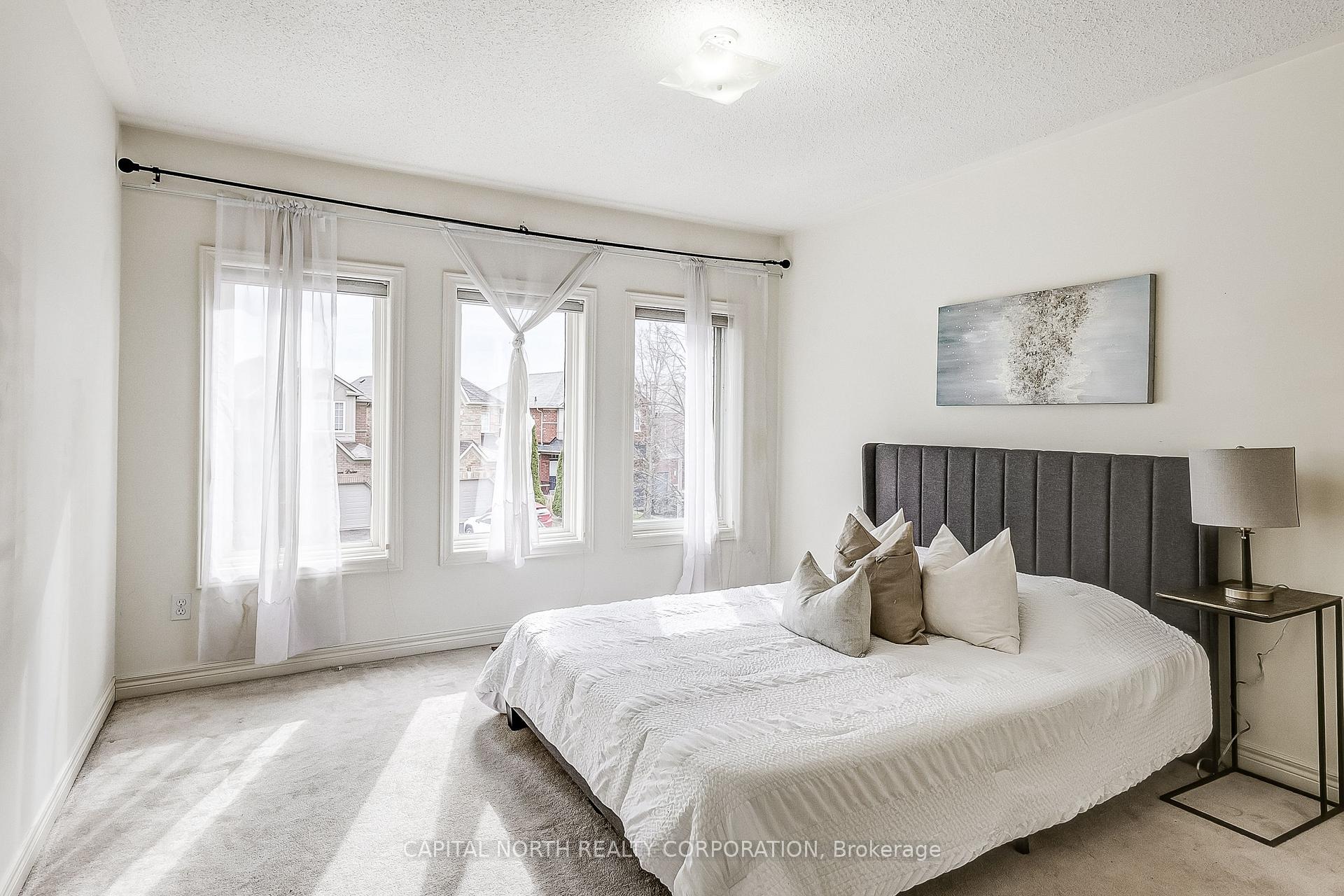 Photo 28 of 47 Castle Green Drive, Whitby, Rolling Acres — HOMEH