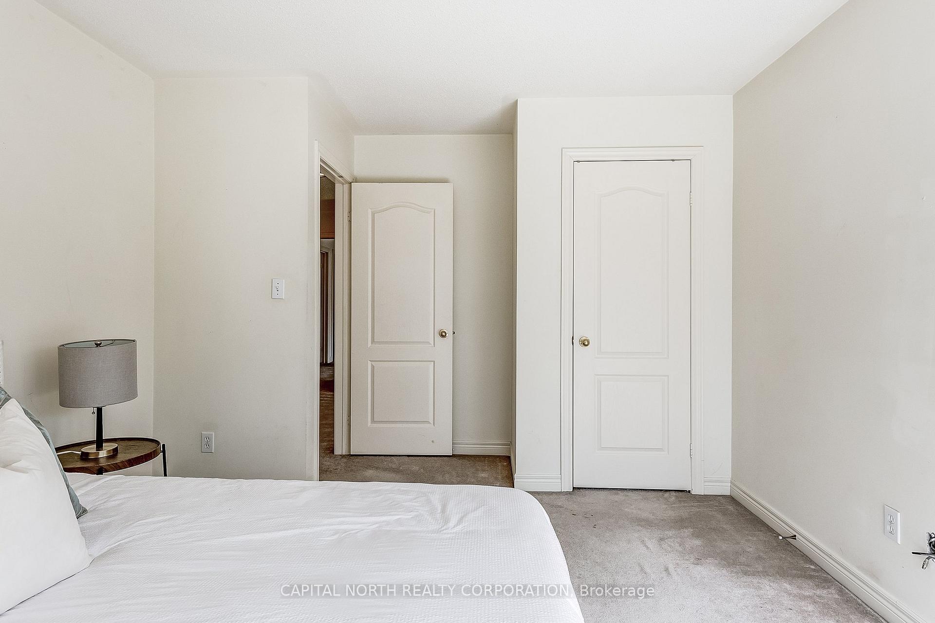 Photo 30 of 47 Castle Green Drive, Whitby, Rolling Acres — HOMEH