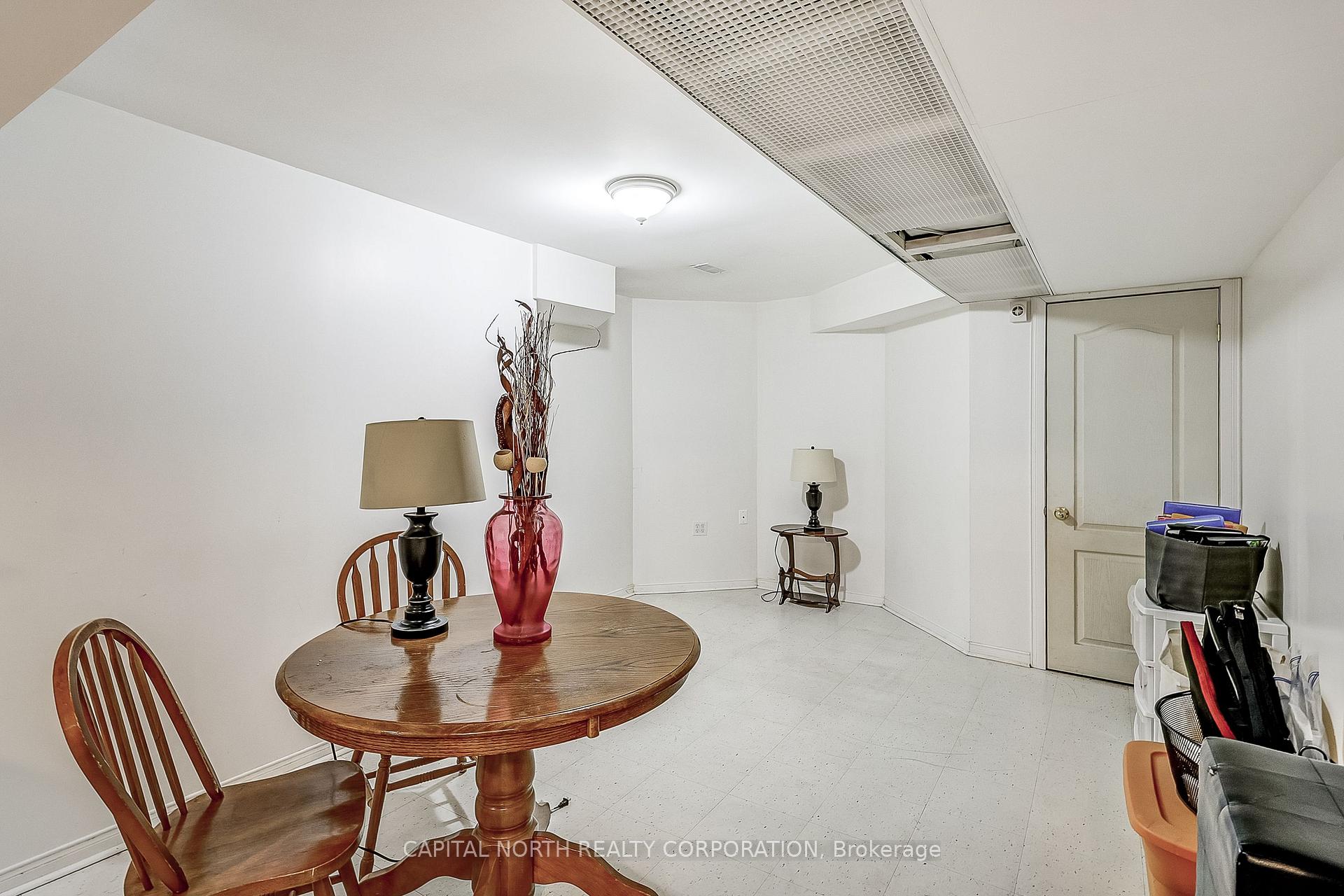 Photo 35 of 47 Castle Green Drive, Whitby, Rolling Acres — HOMEH
