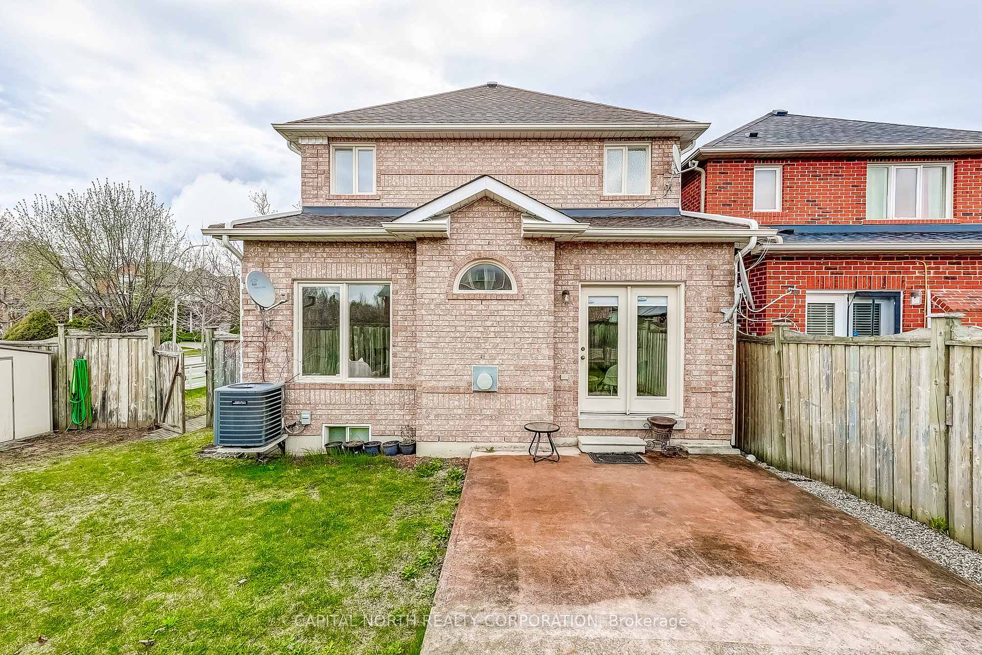 Photo 38 of 47 Castle Green Drive, Whitby, Rolling Acres — HOMEH