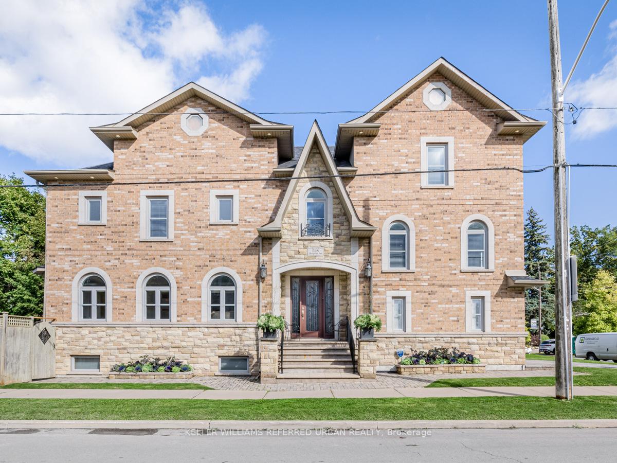 Photo 1 of 528 Glengrove Avenue, Toronto, Englemount-Lawrence — HOMEH