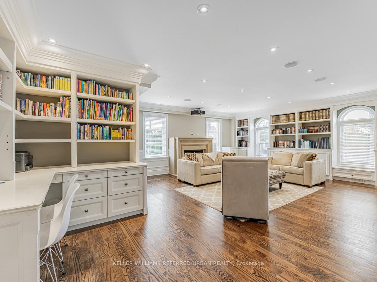 Photo 4 of 528 Glengrove Avenue, Toronto, Englemount-Lawrence — HOMEH
