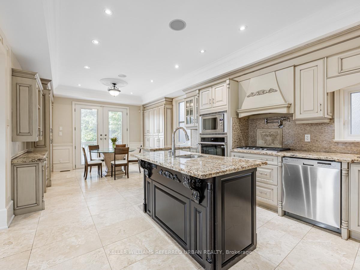 Photo 8 of 528 Glengrove Avenue, Toronto, Englemount-Lawrence — HOMEH