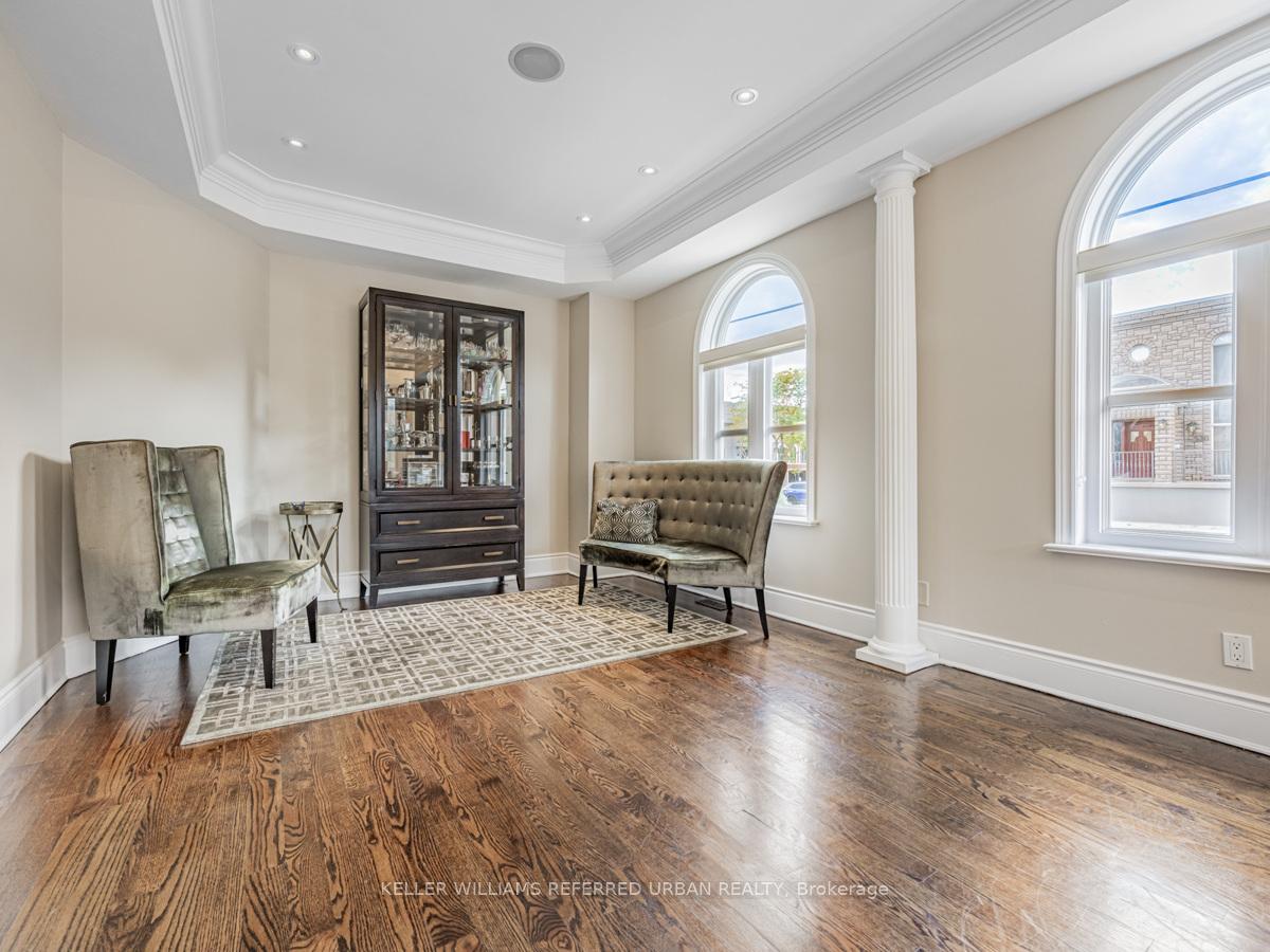 Photo 14 of 528 Glengrove Avenue, Toronto, Englemount-Lawrence — HOMEH