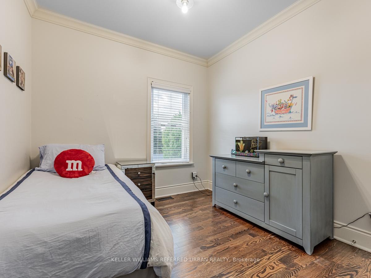 Photo 19 of 528 Glengrove Avenue, Toronto, Englemount-Lawrence — HOMEH