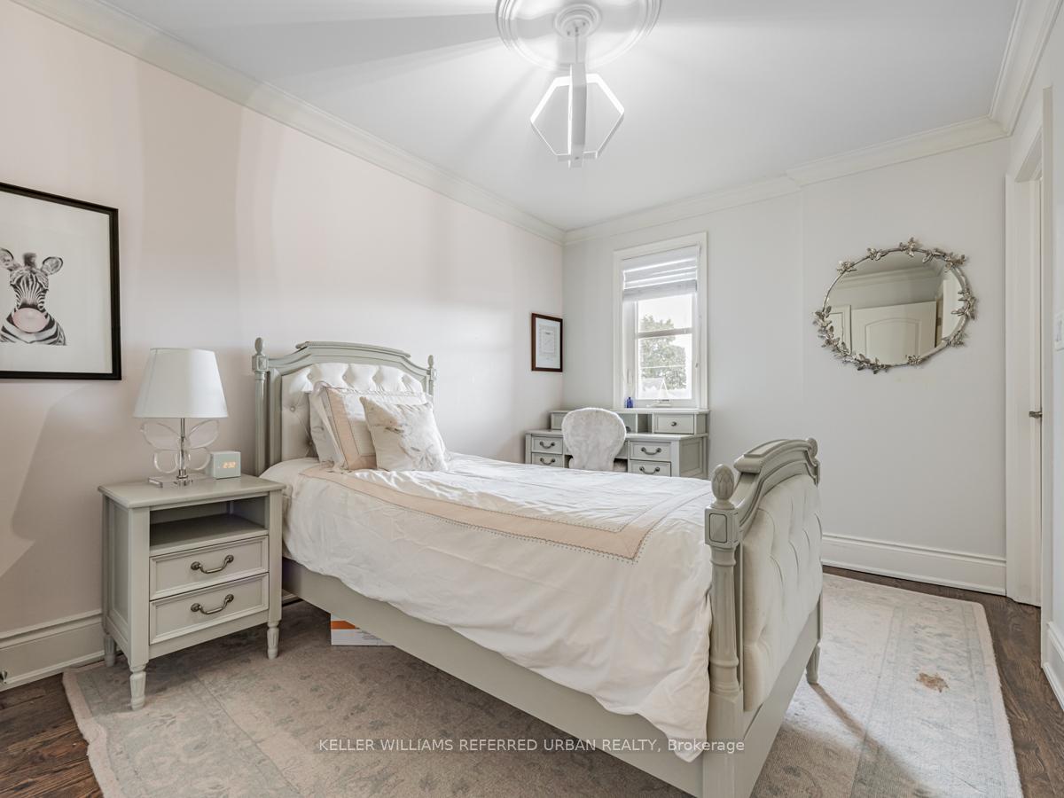 Photo 22 of 528 Glengrove Avenue, Toronto, Englemount-Lawrence — HOMEH