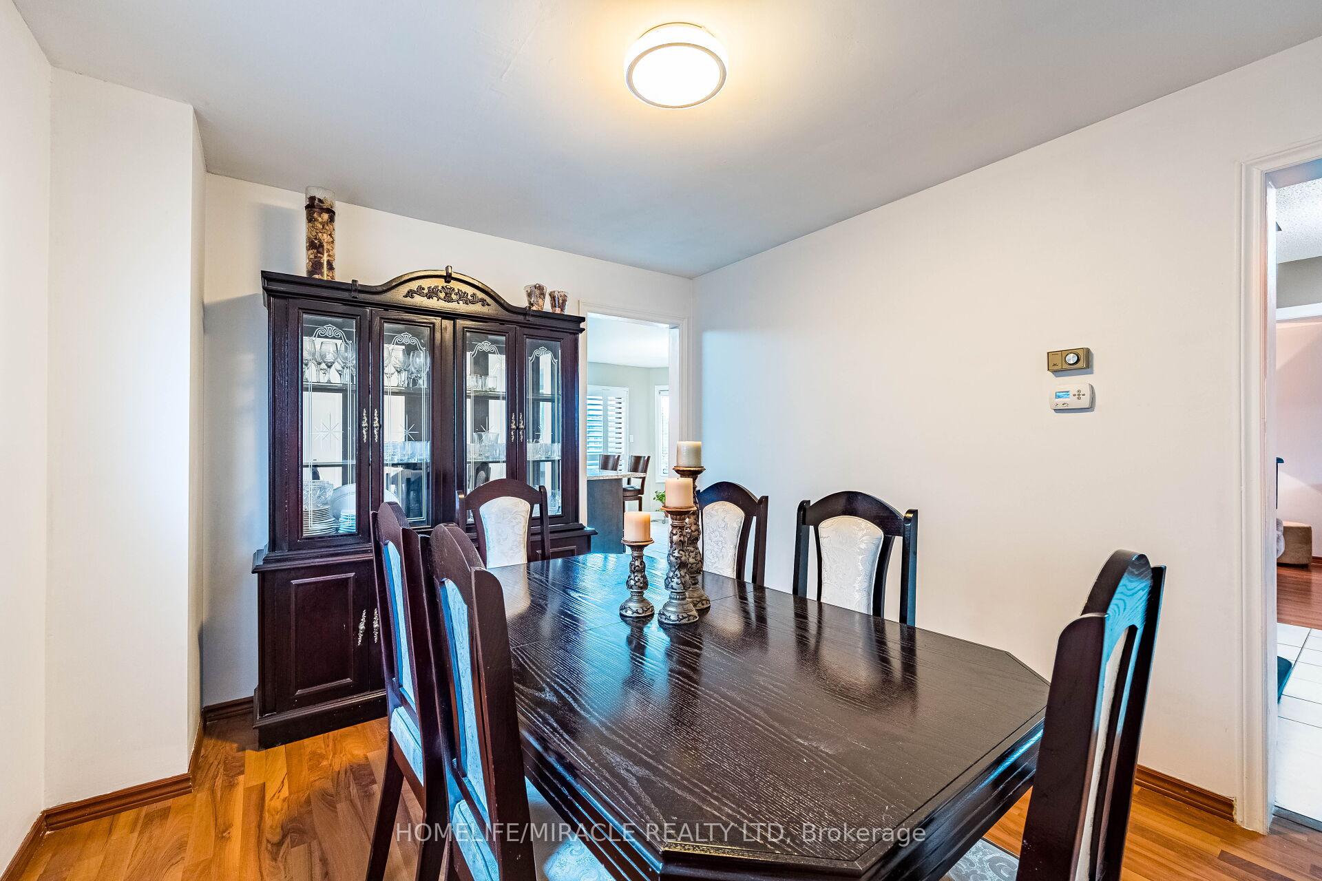 Photo 12 of 9 Ballycastle Crescent, Brampton, Heart Lake West — HOMEH