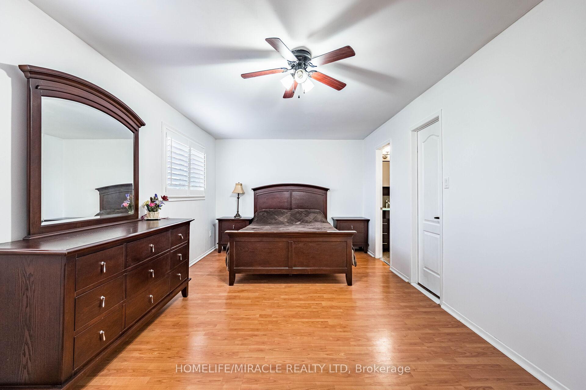 Photo 30 of 9 Ballycastle Crescent, Brampton, Heart Lake West — HOMEH