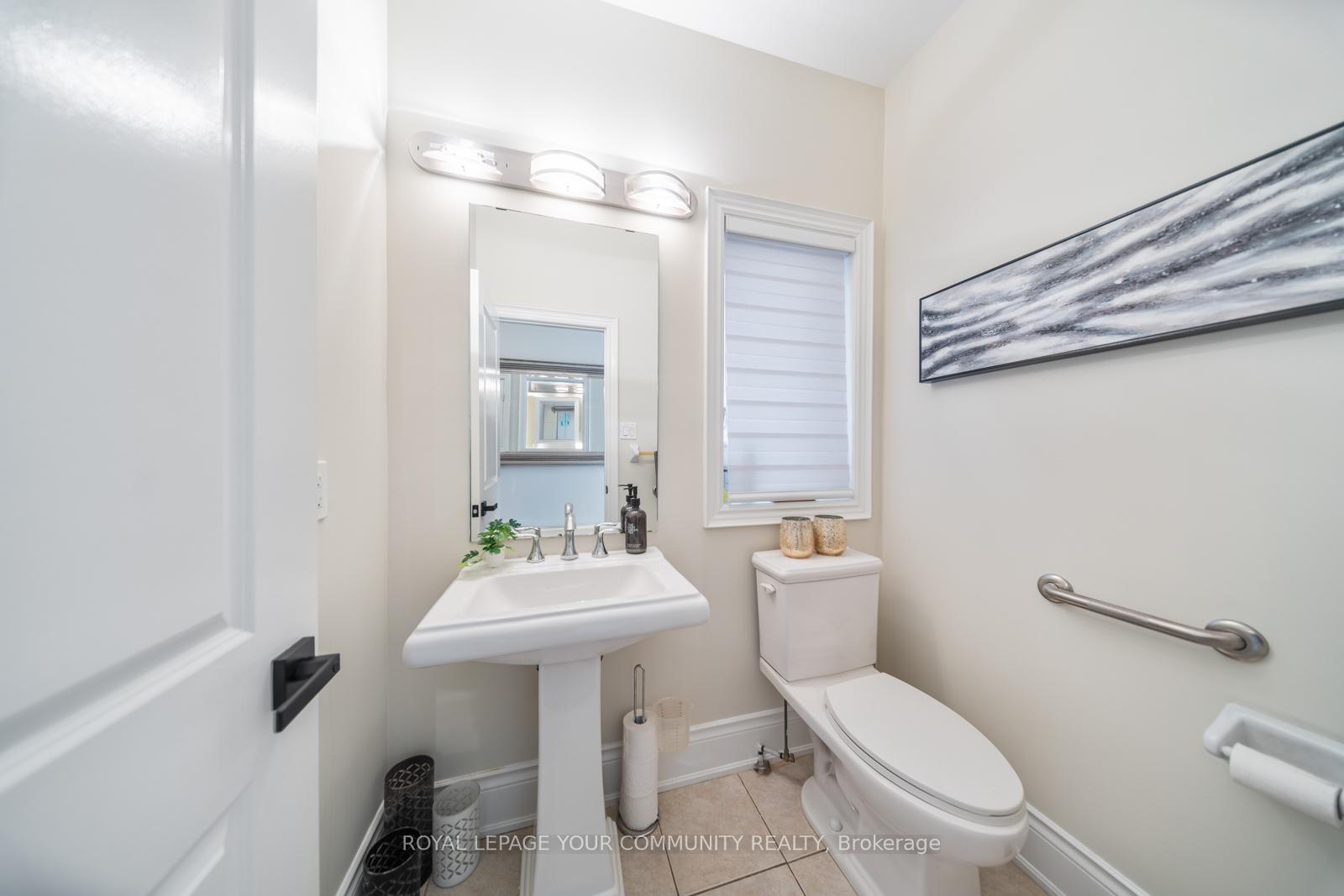 Photo 14 of 32 Gower Crescent, Brampton, Sandringham-Wellington — HOMEH