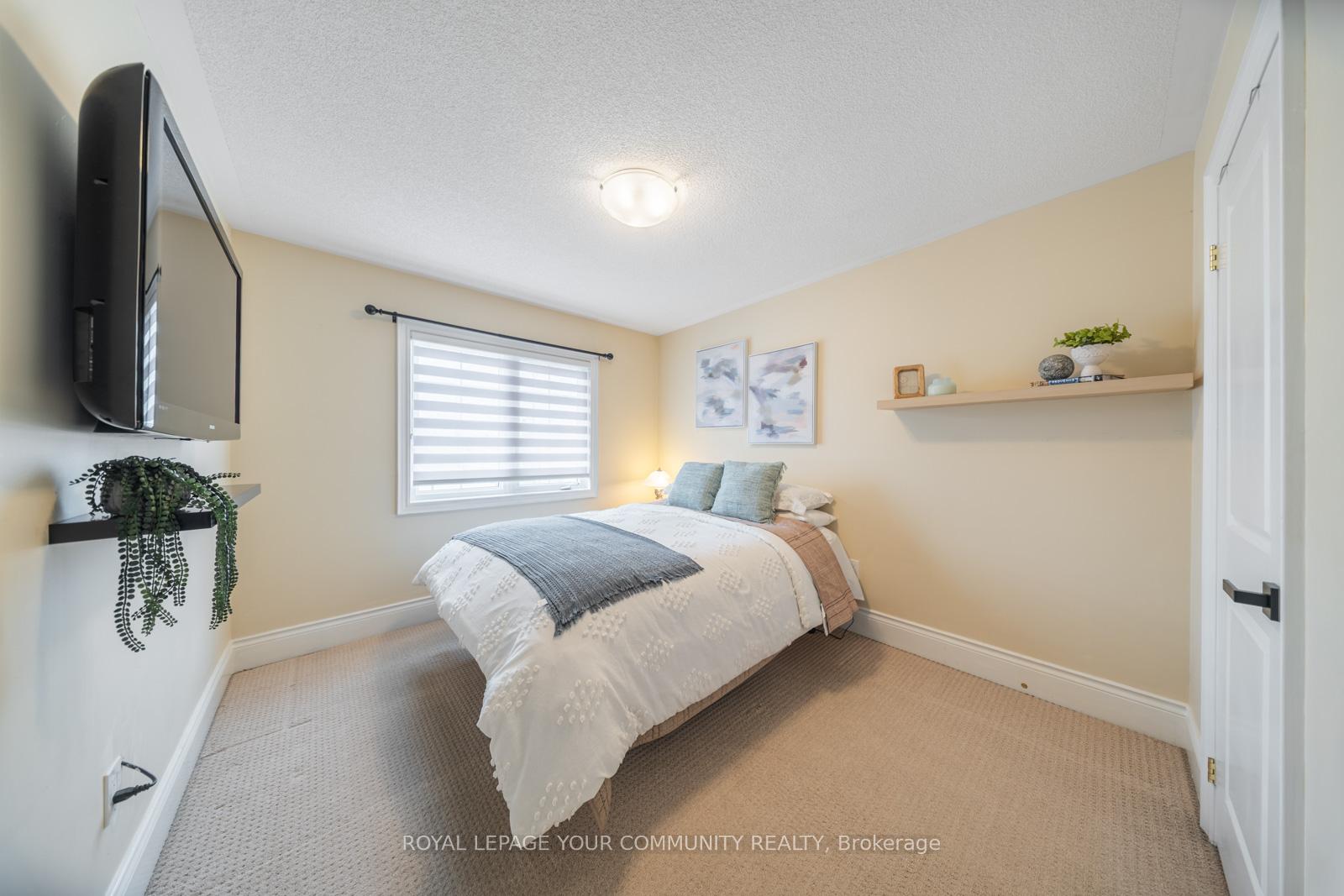 Photo 22 of 32 Gower Crescent, Brampton, Sandringham-Wellington — HOMEH