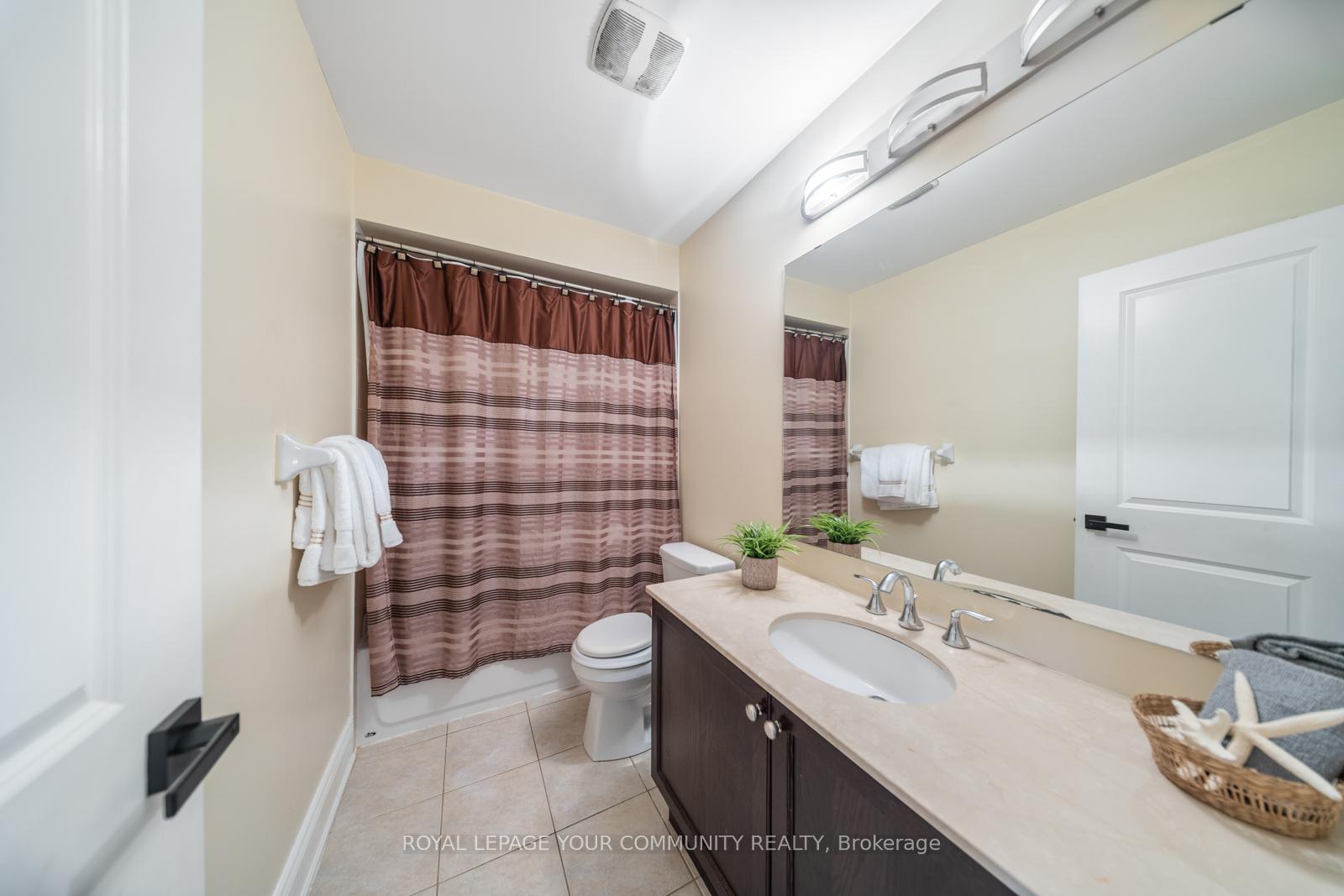 Photo 26 of 32 Gower Crescent, Brampton, Sandringham-Wellington — HOMEH