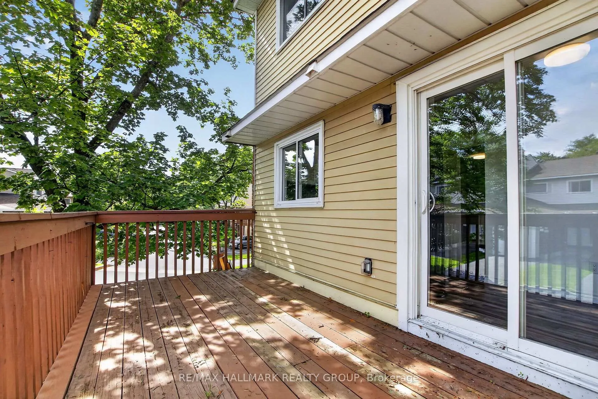 Photo 7 of Unit 7, 86 Esterlawn Private, Ottawa, McKellar Heights/Glabar Park — HOMEH