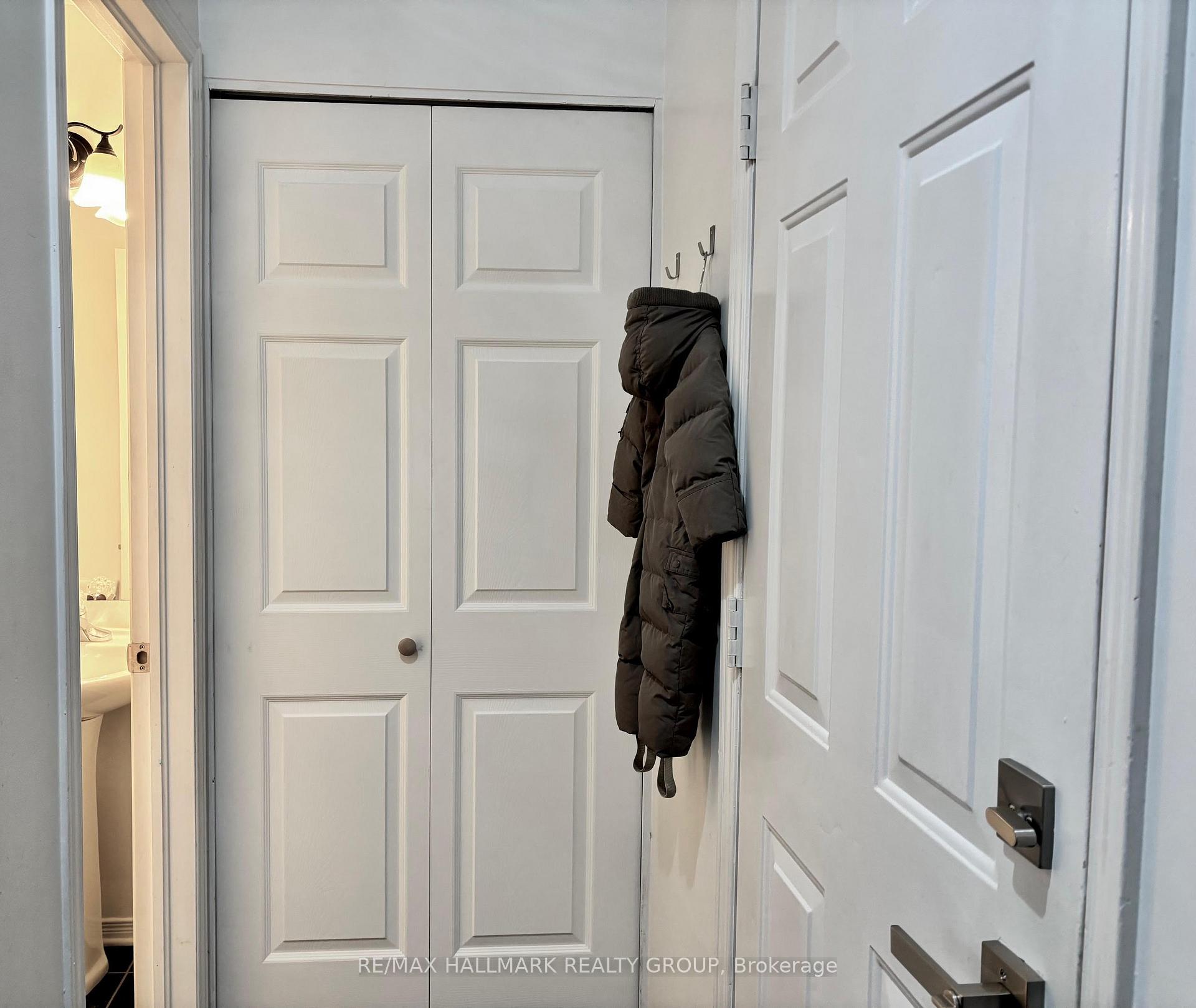 Photo 5 of 480 Wincanton Drive, Ottawa, Chatelaine Village — HOMEH