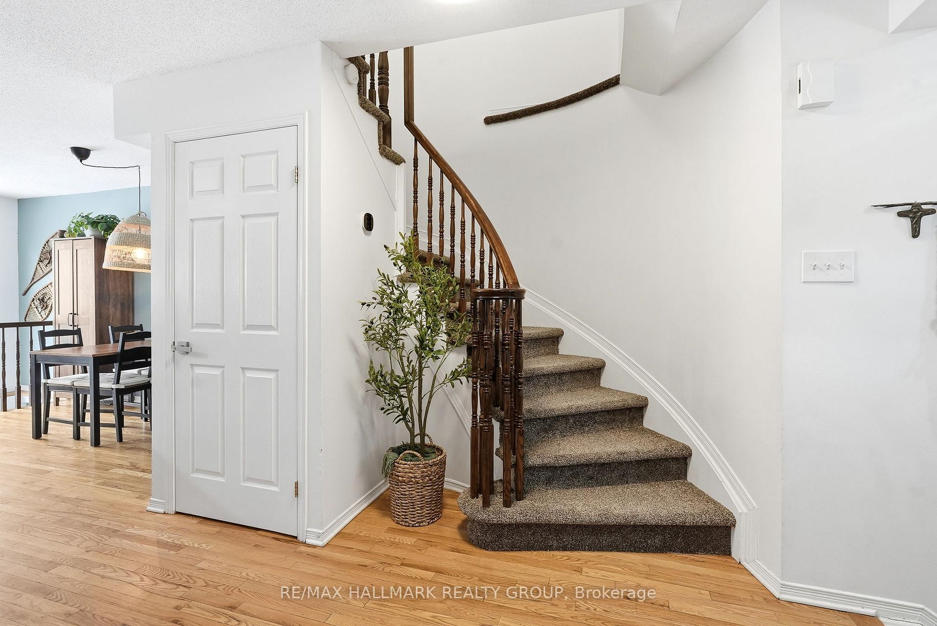 Photo 17 of 480 Wincanton Drive, Ottawa, Chatelaine Village — HOMEH