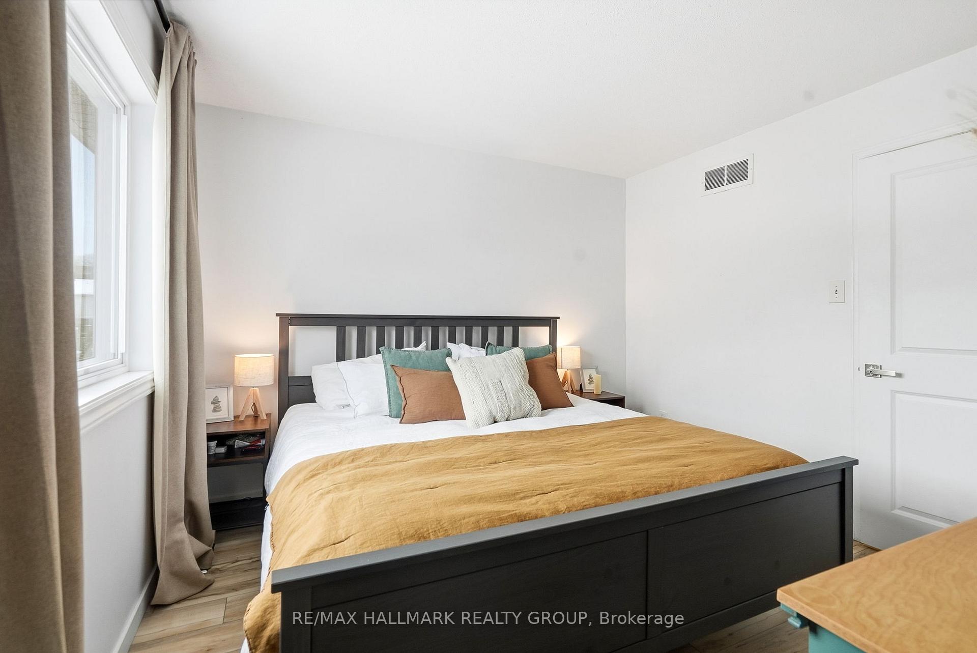 Photo 19 of 480 Wincanton Drive, Ottawa, Chatelaine Village — HOMEH