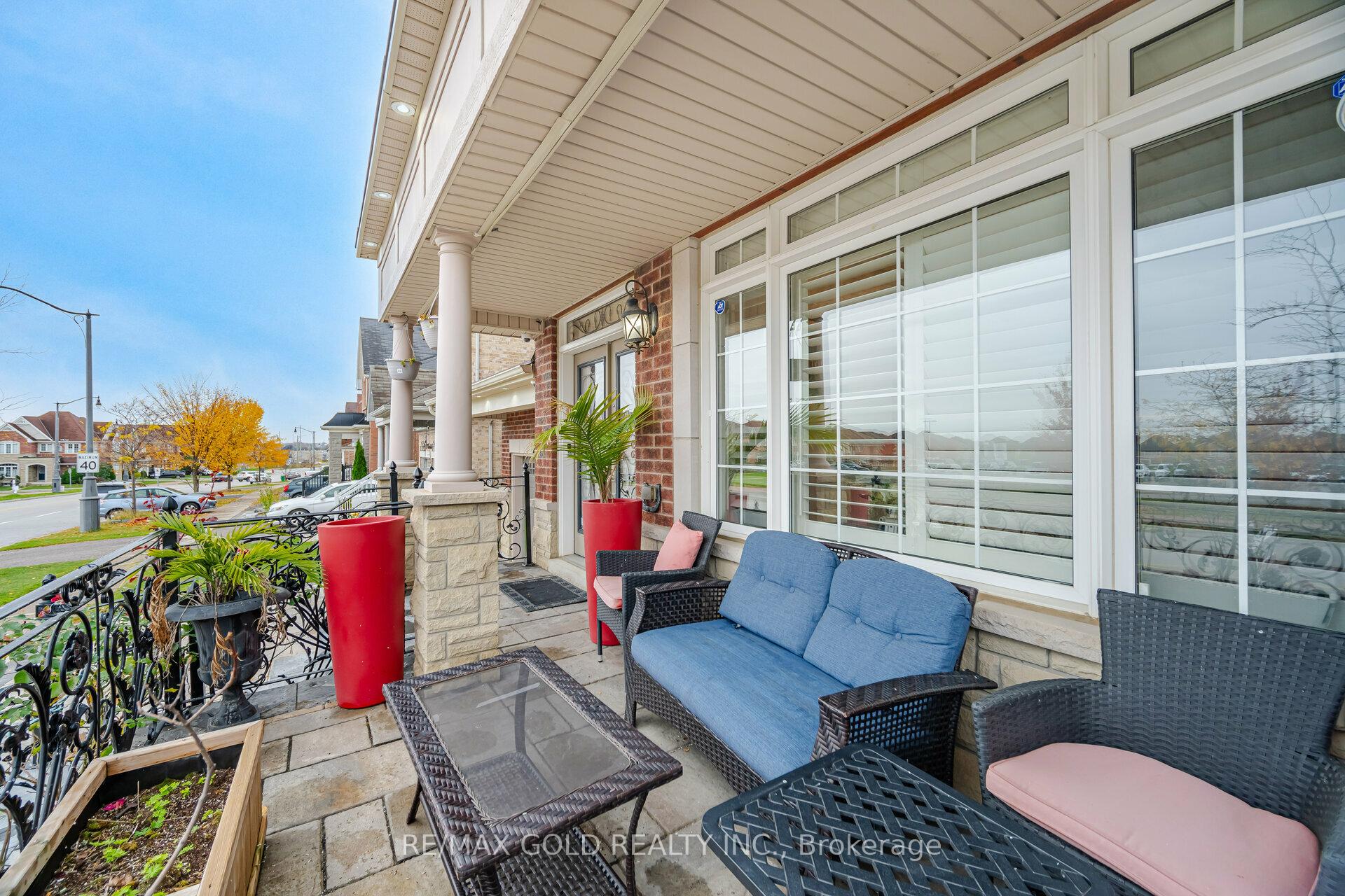 Photo 3 of 22 Wardsville Drive, Brampton, Bram West — HOMEH