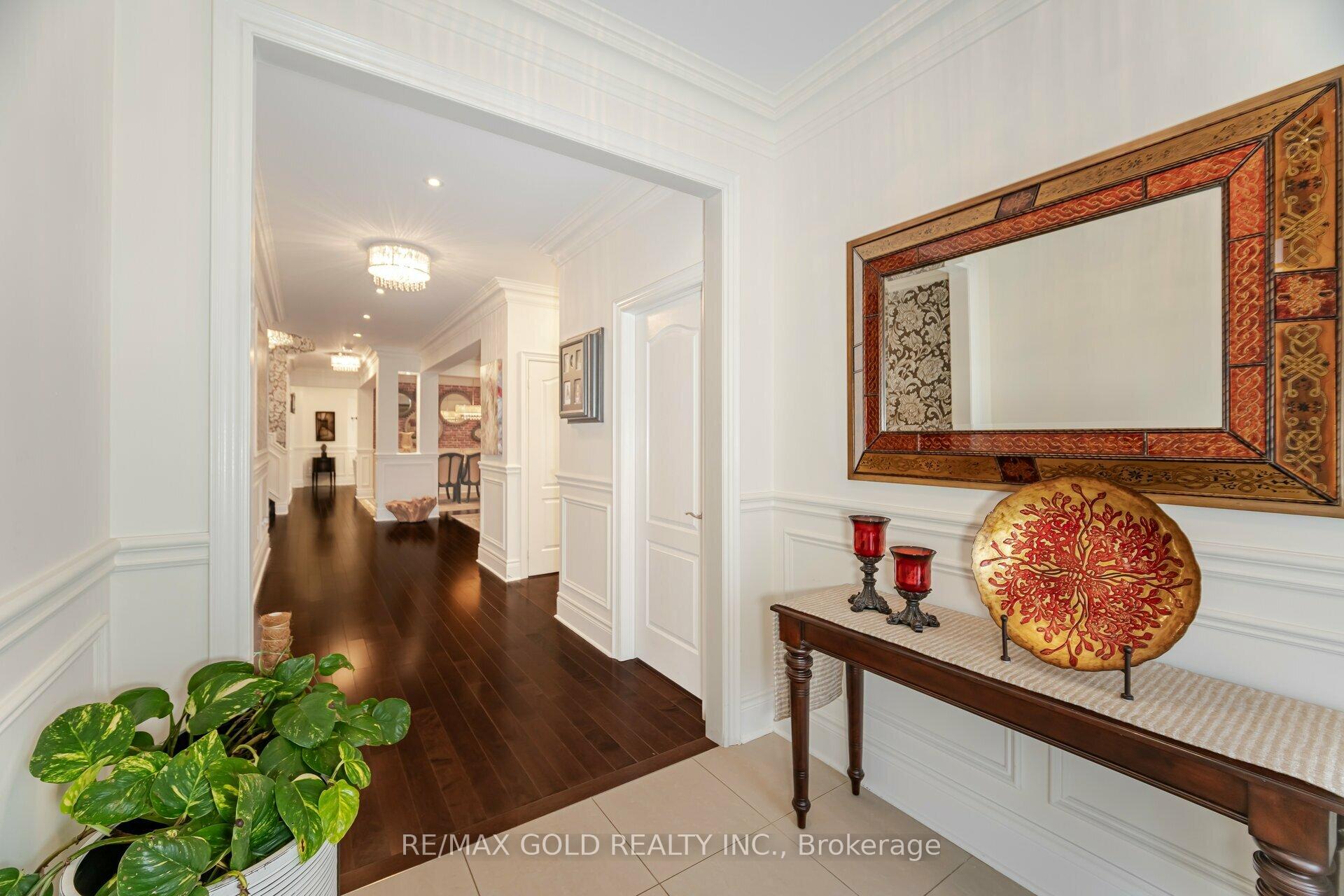 Photo 5 of 22 Wardsville Drive, Brampton, Bram West — HOMEH