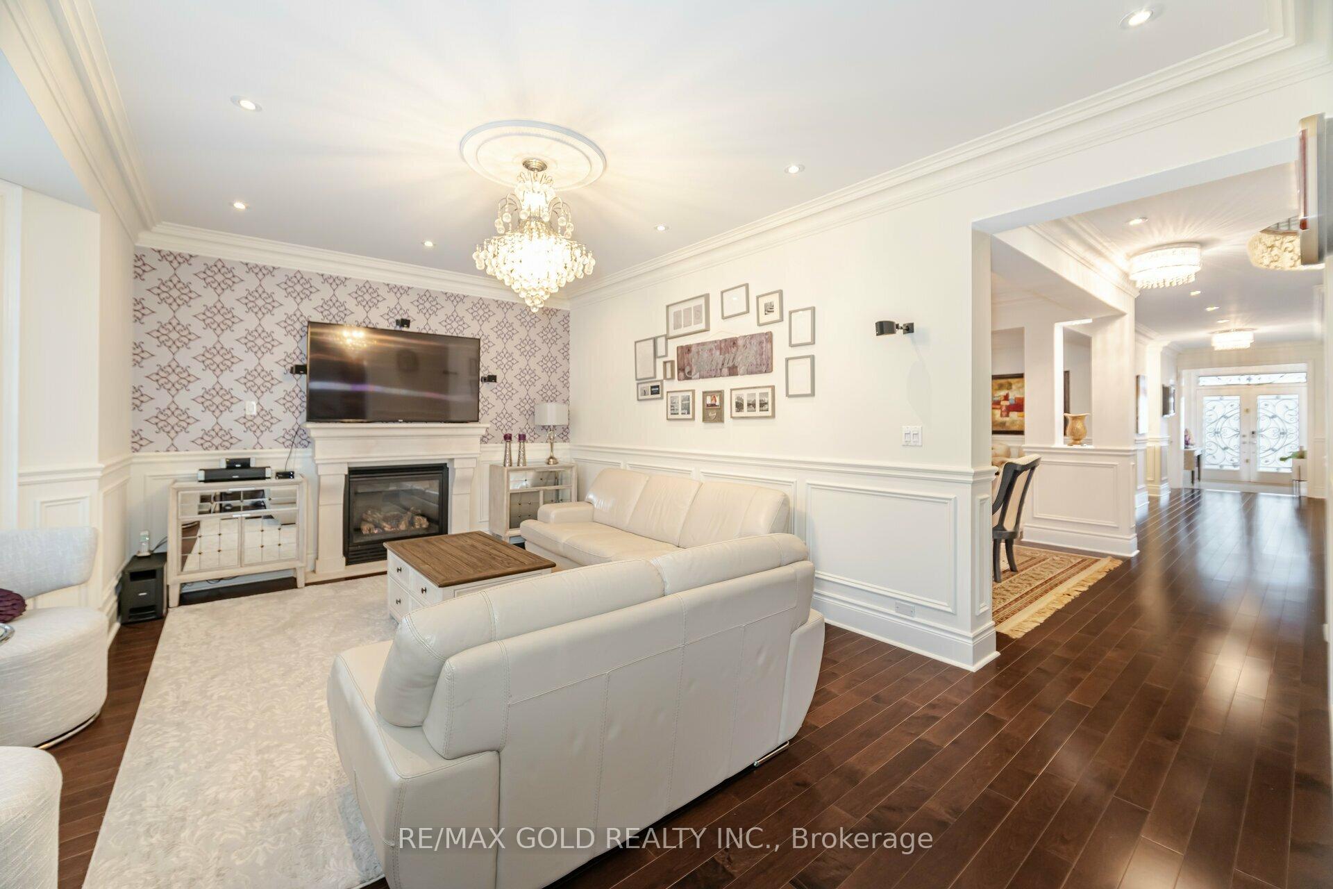 Photo 9 of 22 Wardsville Drive, Brampton, Bram West — HOMEH