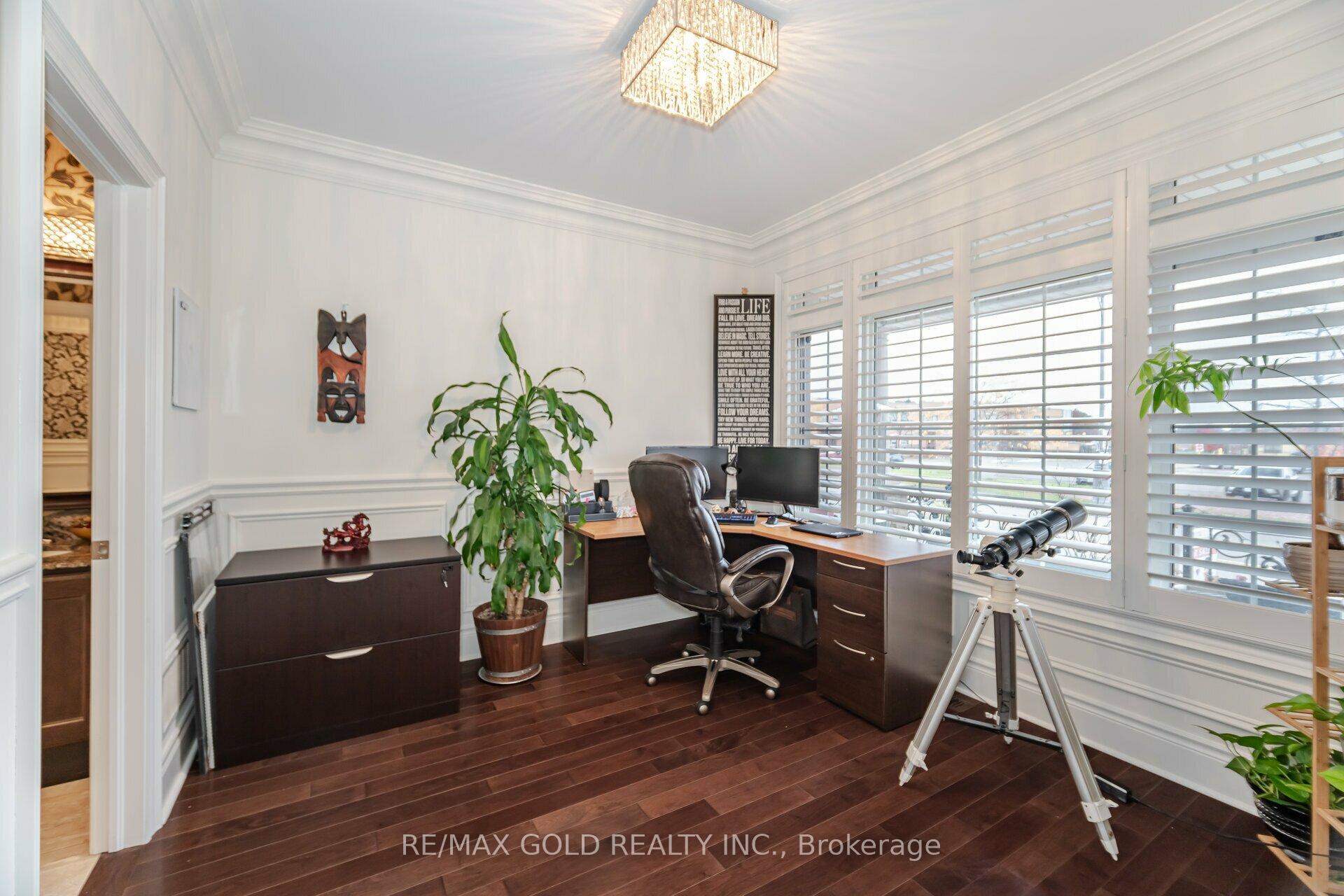 Photo 17 of 22 Wardsville Drive, Brampton, Bram West — HOMEH