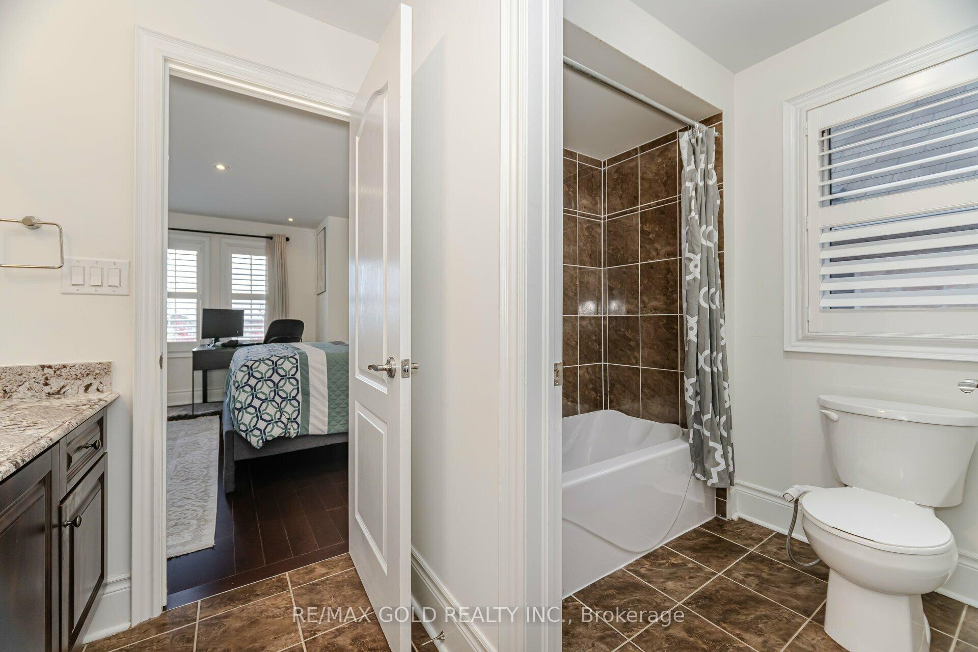 Photo 34 of 22 Wardsville Drive, Brampton, Bram West — HOMEH