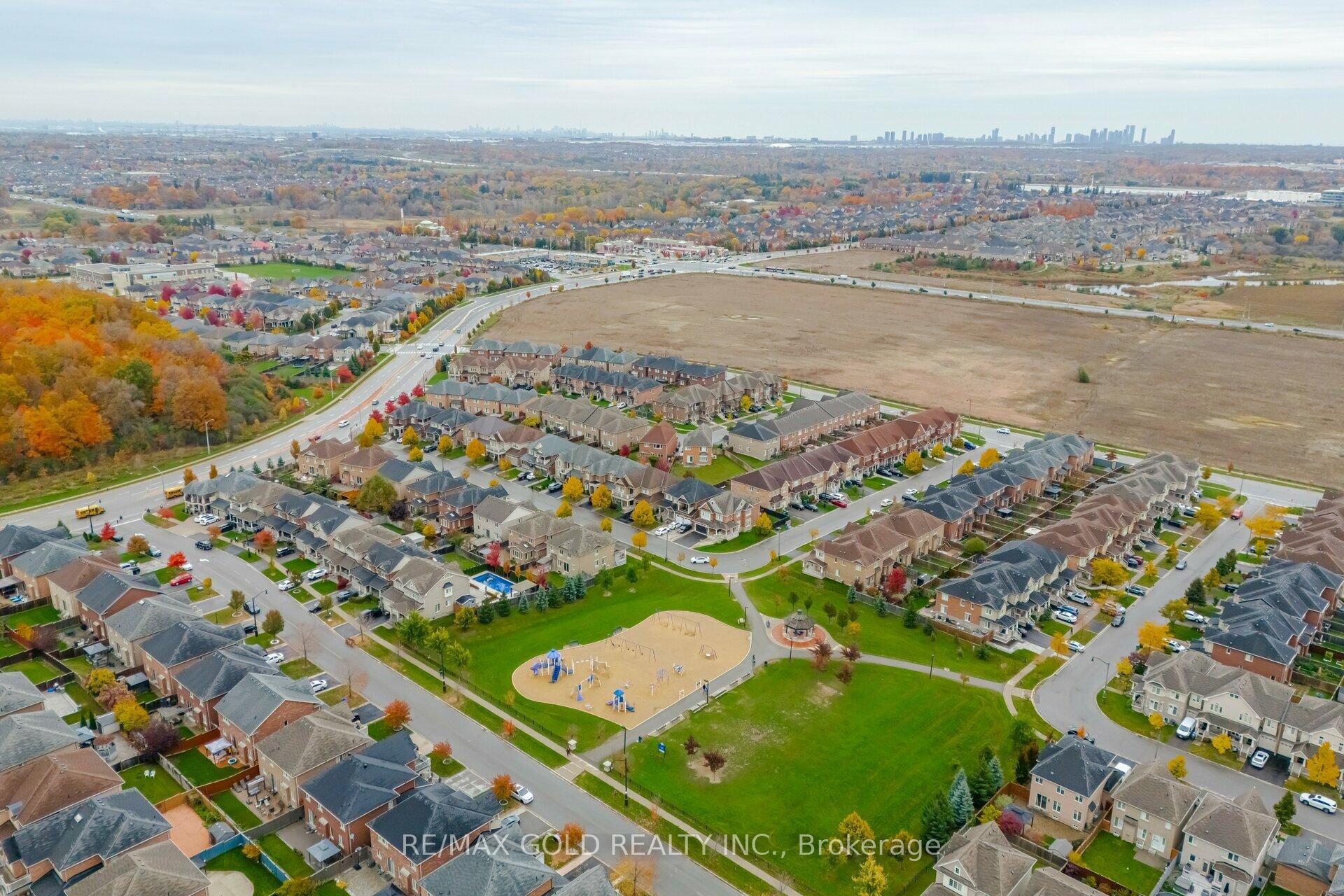 Photo 48 of 22 Wardsville Drive, Brampton, Bram West — HOMEH