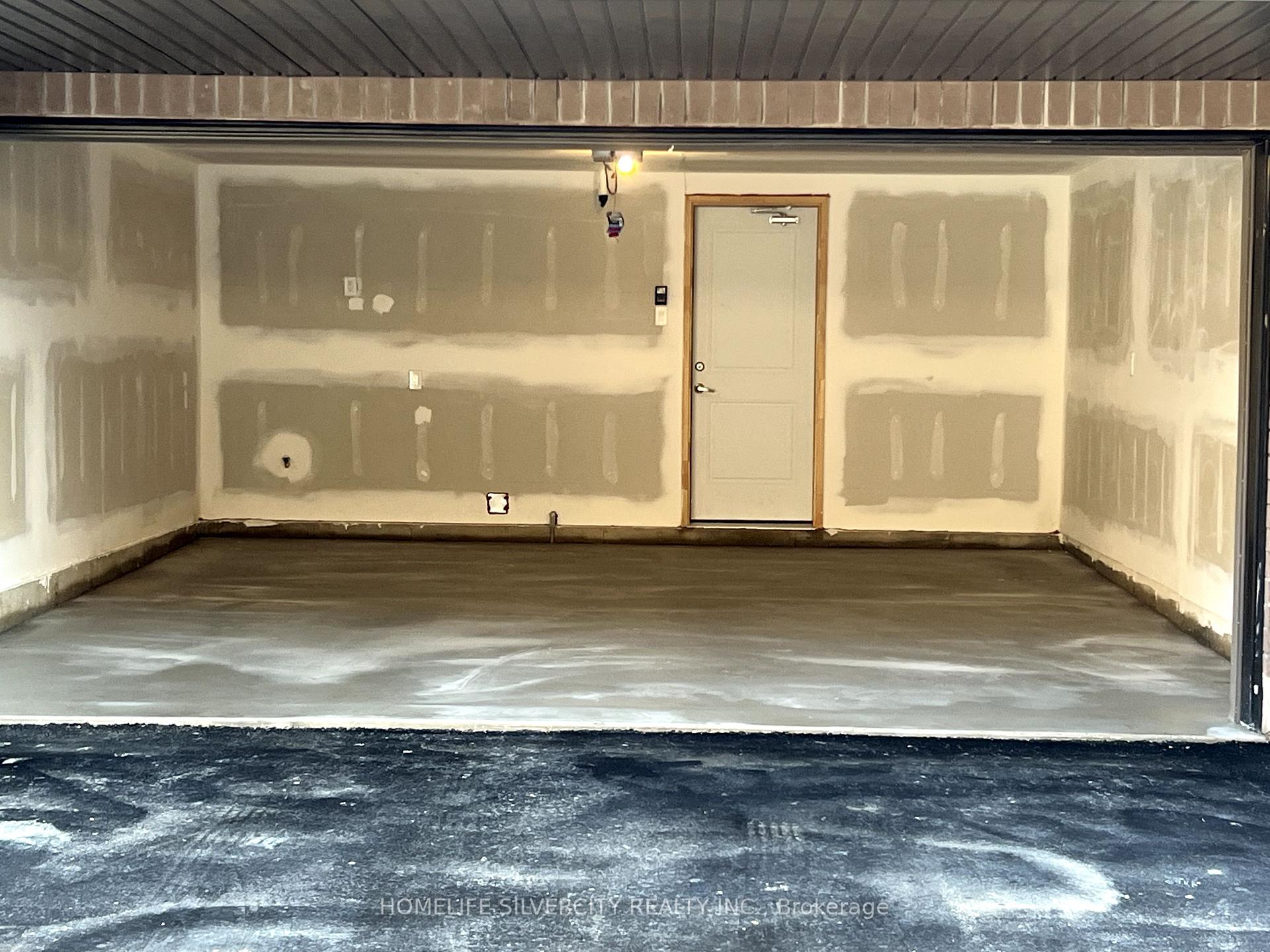 Photo 2 of Unit 49, 400 Newman Drive, Cambridge — HOMEH