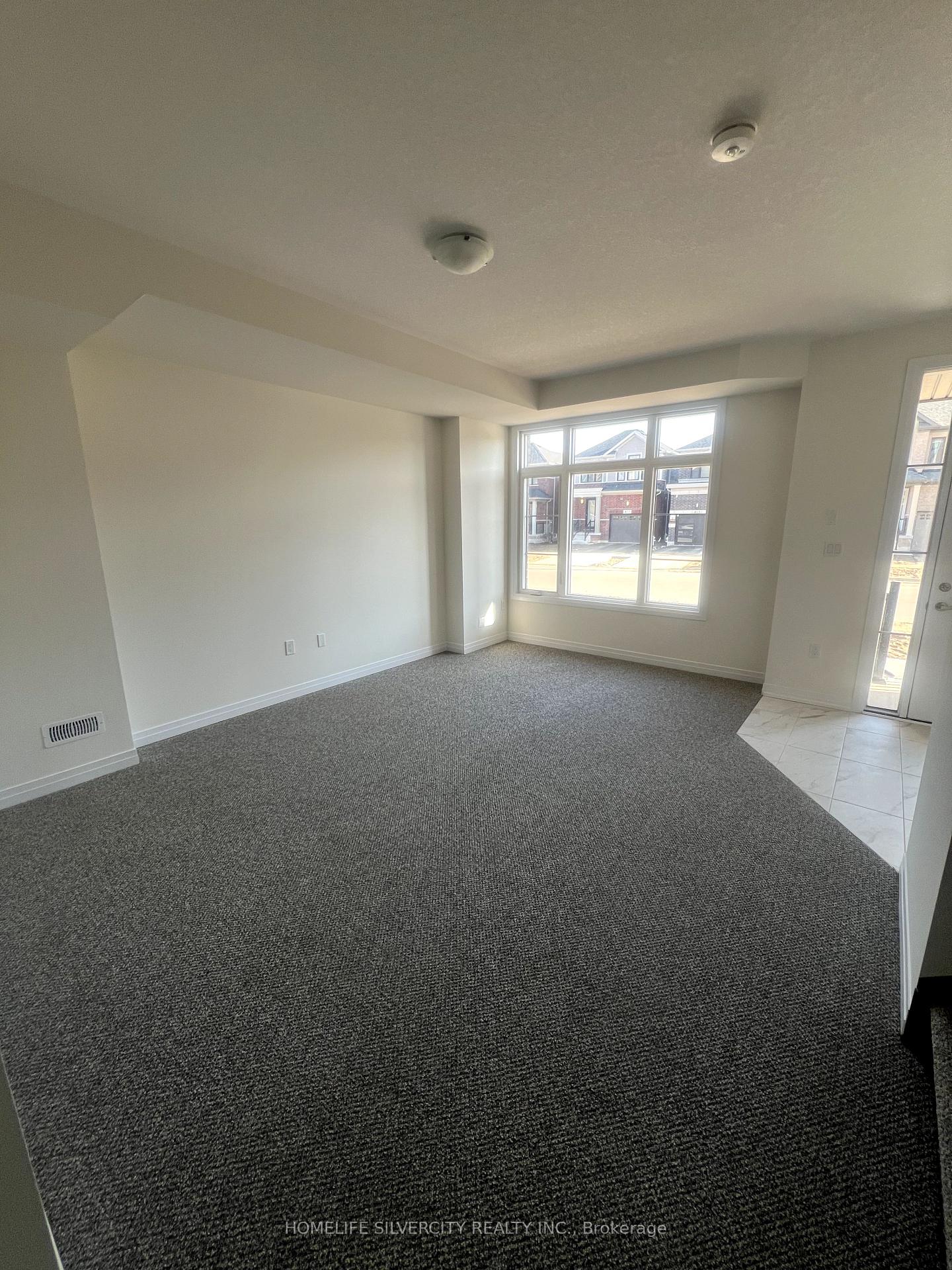 Photo 5 of Unit 49, 400 Newman Drive, Cambridge — HOMEH
