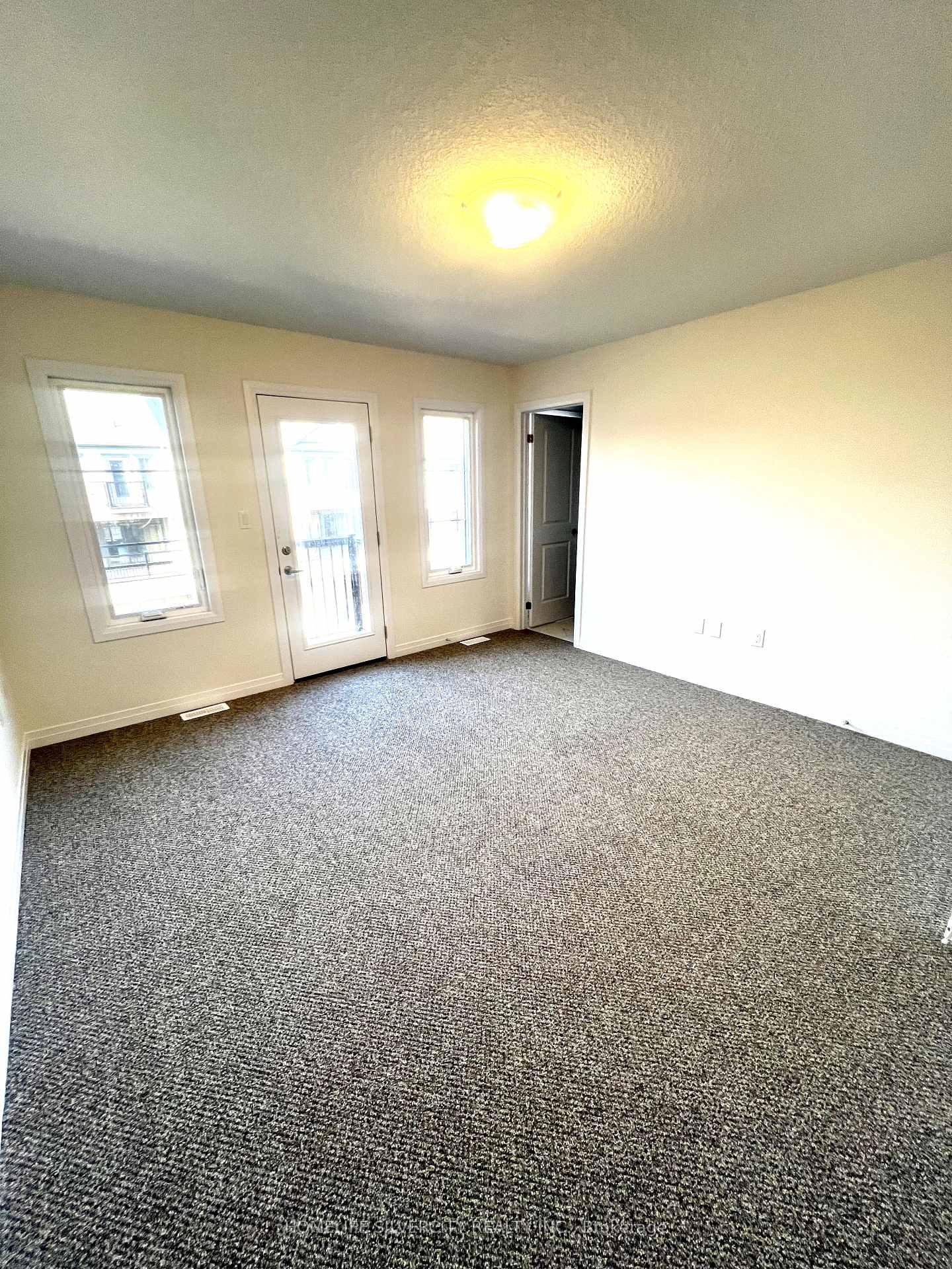 Photo 18 of Unit 49, 400 Newman Drive, Cambridge — HOMEH