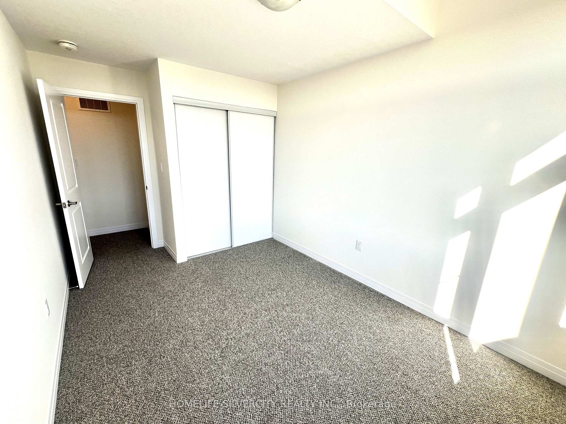 Photo 23 of Unit 49, 400 Newman Drive, Cambridge — HOMEH