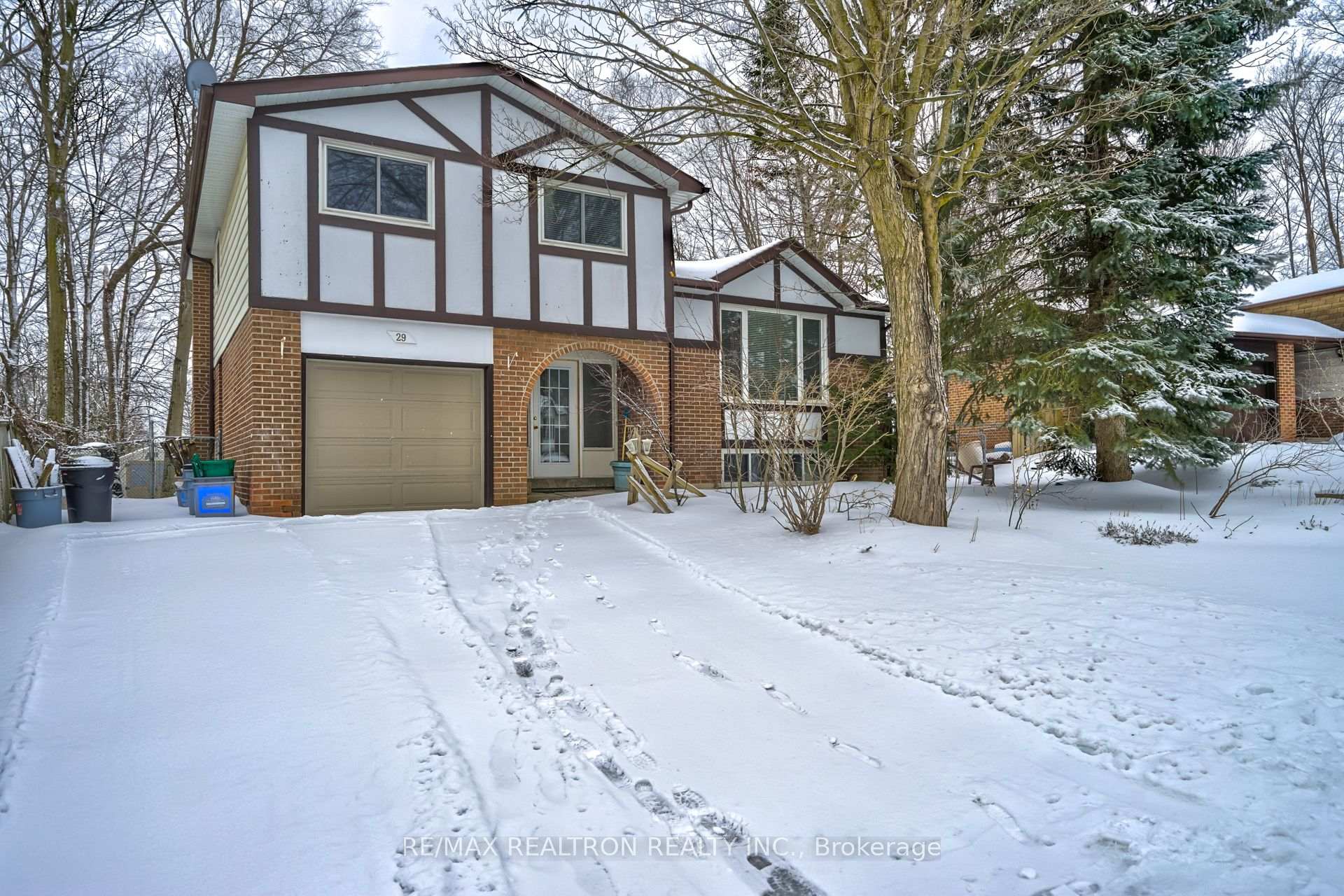 Photo 58 of 29 Aspen Drive, Barrie, Cundles East — HOMEH